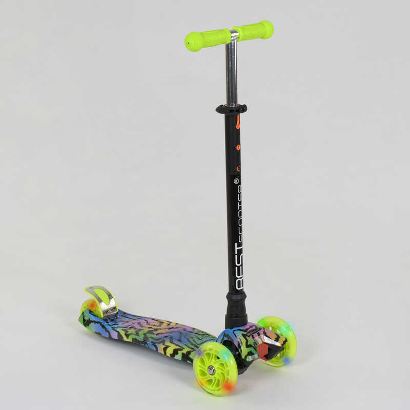 

Самокат детский пластмассовый с алюминиевой трубкой руля + 4 колеса Black/Light green (83271)