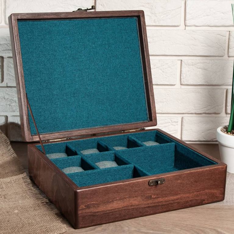 

Шкатулка для часов и аксессуаров деревянная на 8 отделений