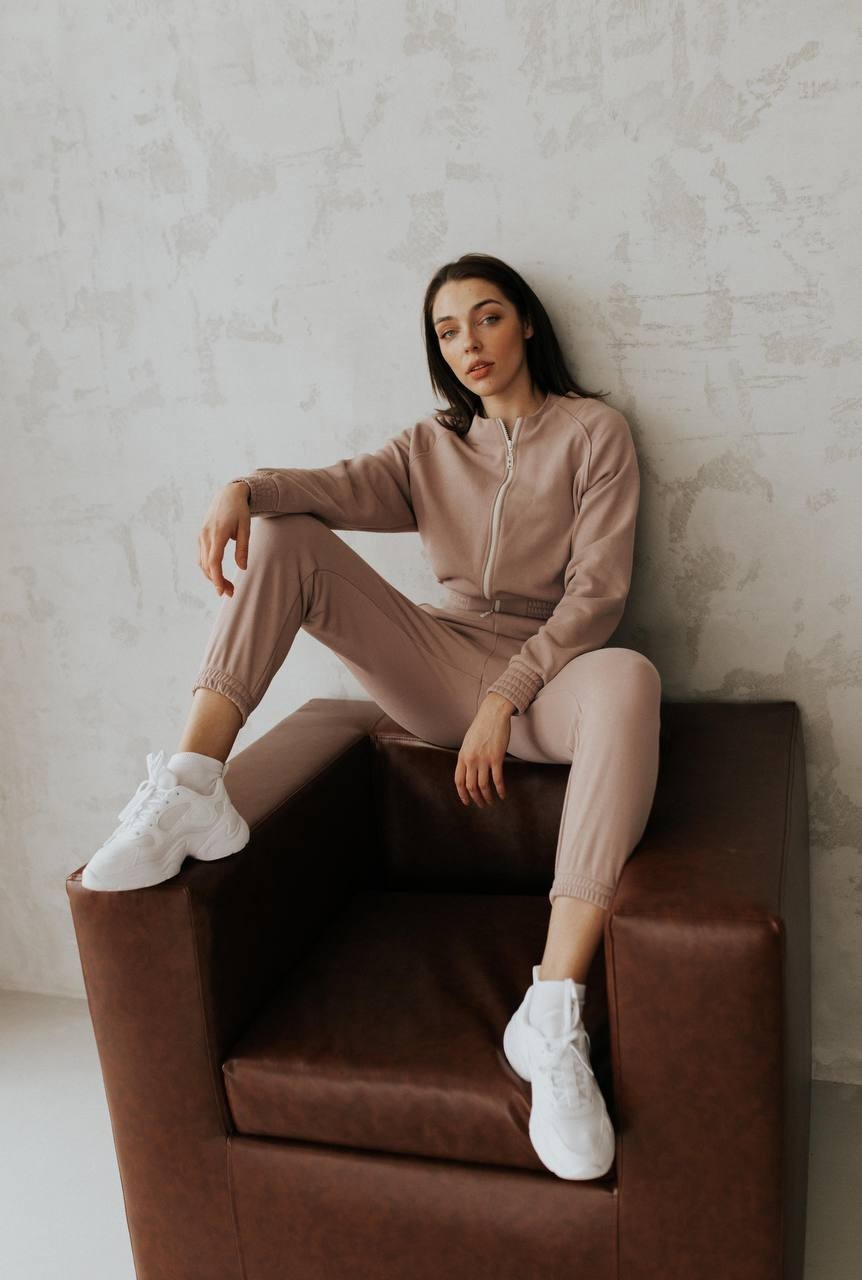 

Женский спортивный костюм Hochu.brand S с топом бежевый