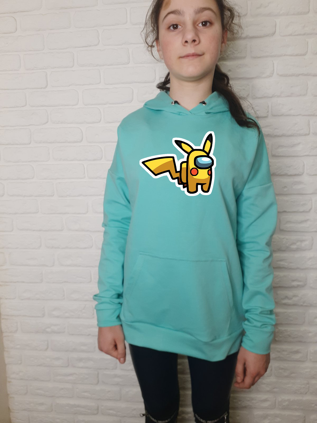 

Худи для девочек ArtSvet Among US pikachu (Амонг АС Пикачу) Бирюзовый 140 см AU1SCTBI