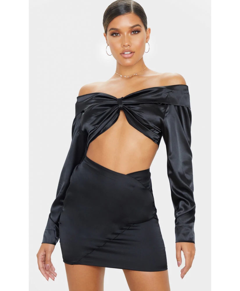 

Toп PrettyLittleThing CMG0141 40 Чорний