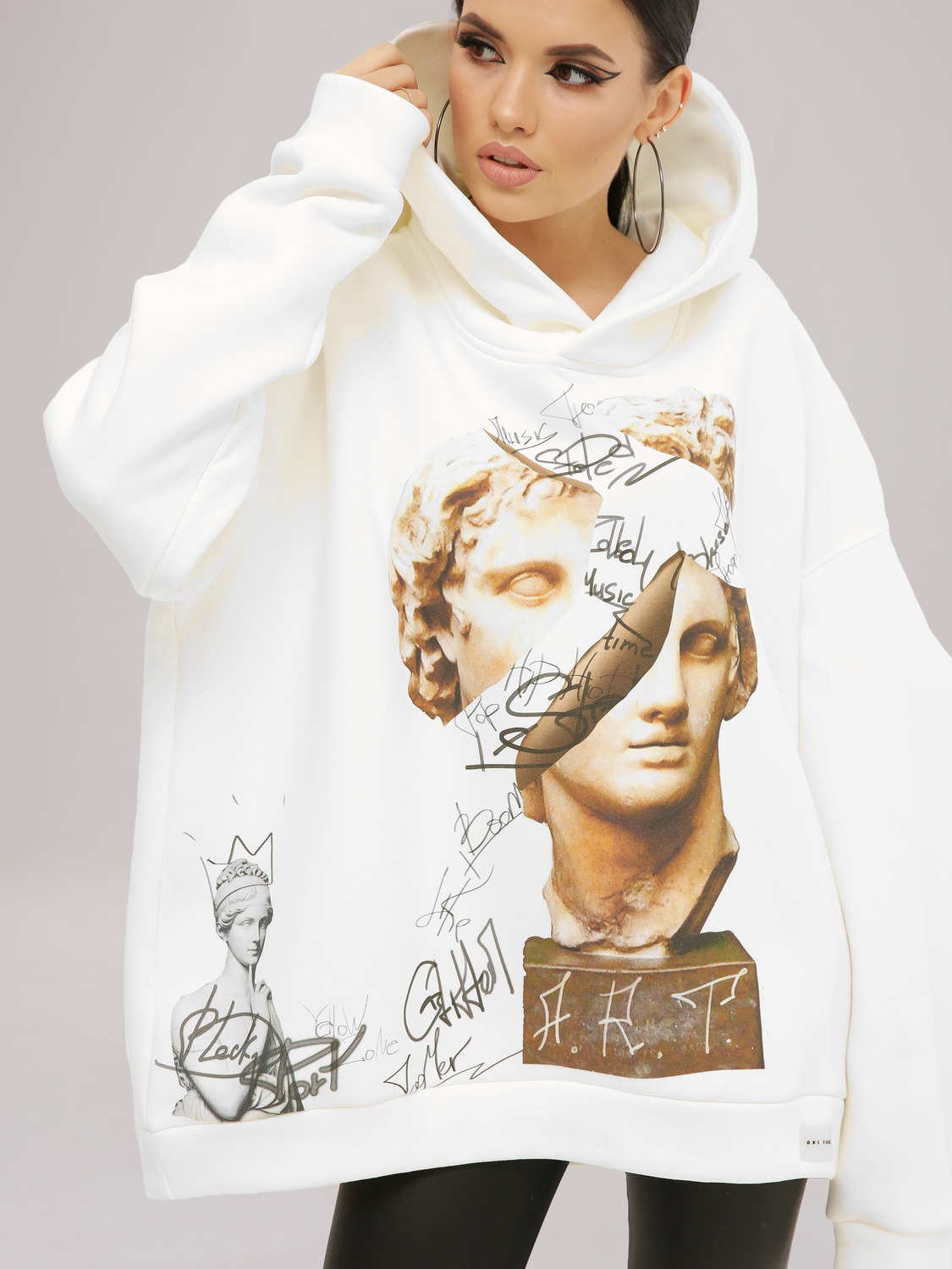 

Худи Riccardo White Bust One Size Белое