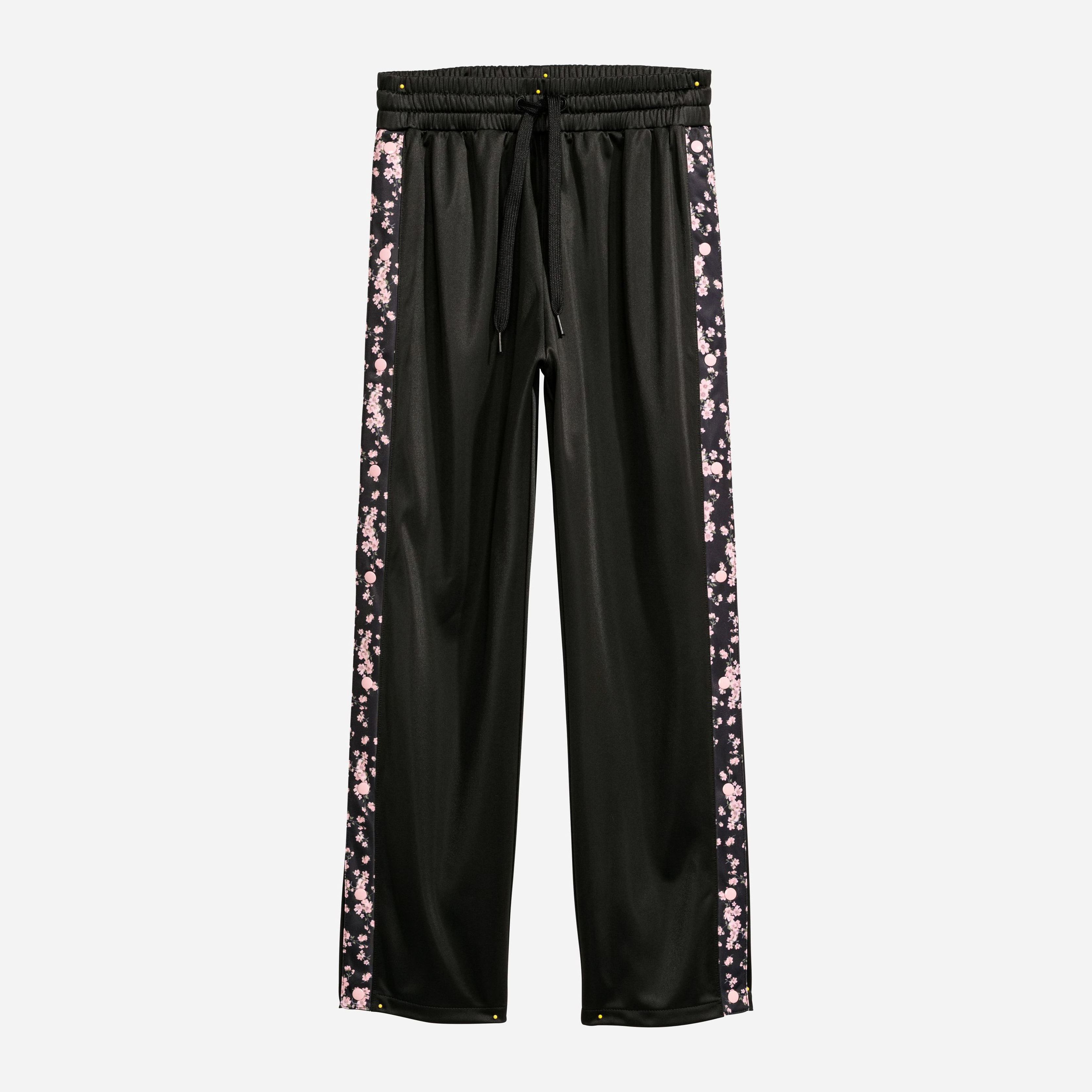 

Брюки H&M 6182497-AAVX M Черные с разноцветным