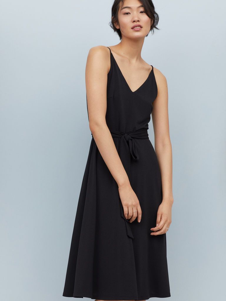 

Платье H&M 060739819_black L Черное