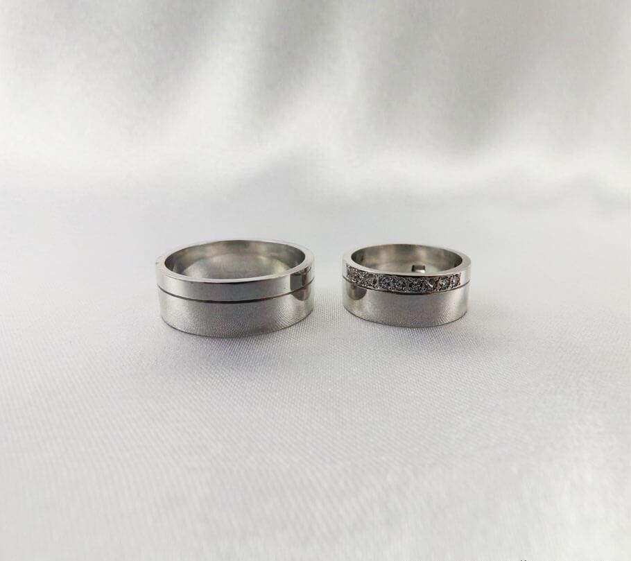 

Венчальные кольца с камнями Maxi Silver 2574 ZL, размер 21.5