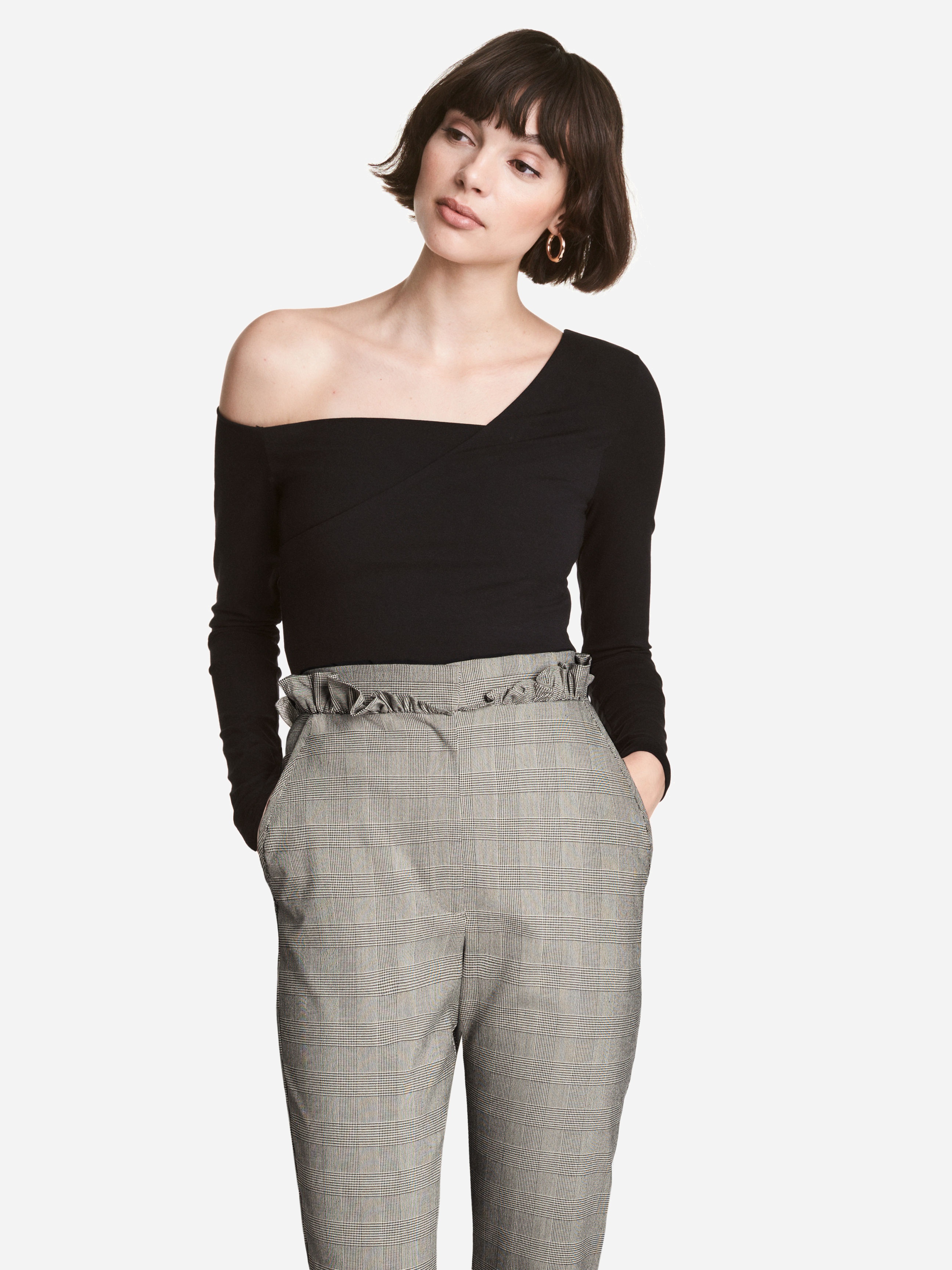 

Топ H&M 3673965-AAAD 44 Черный