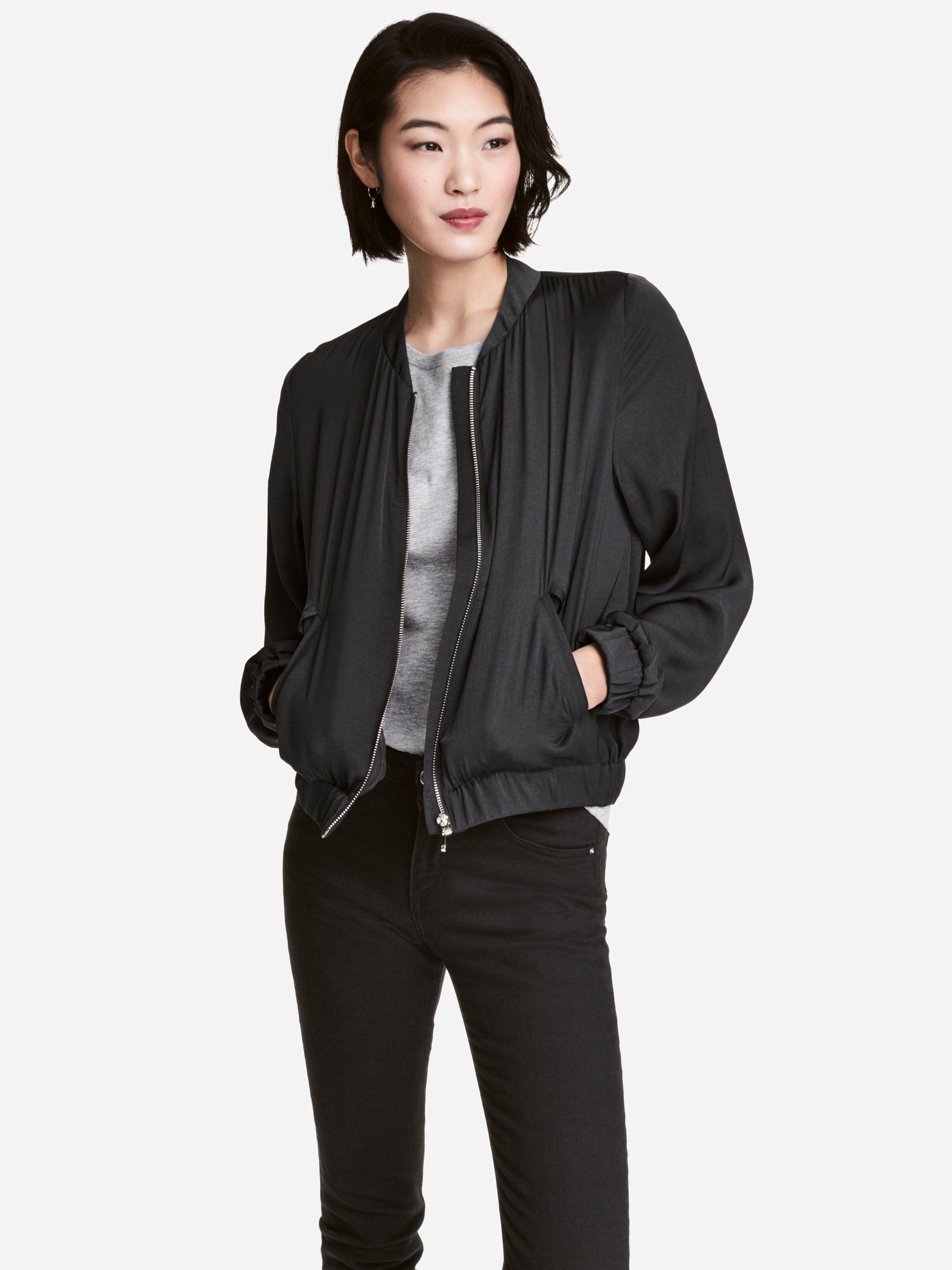 

Бомбер H&M 4402095-AAAD 42 Черный