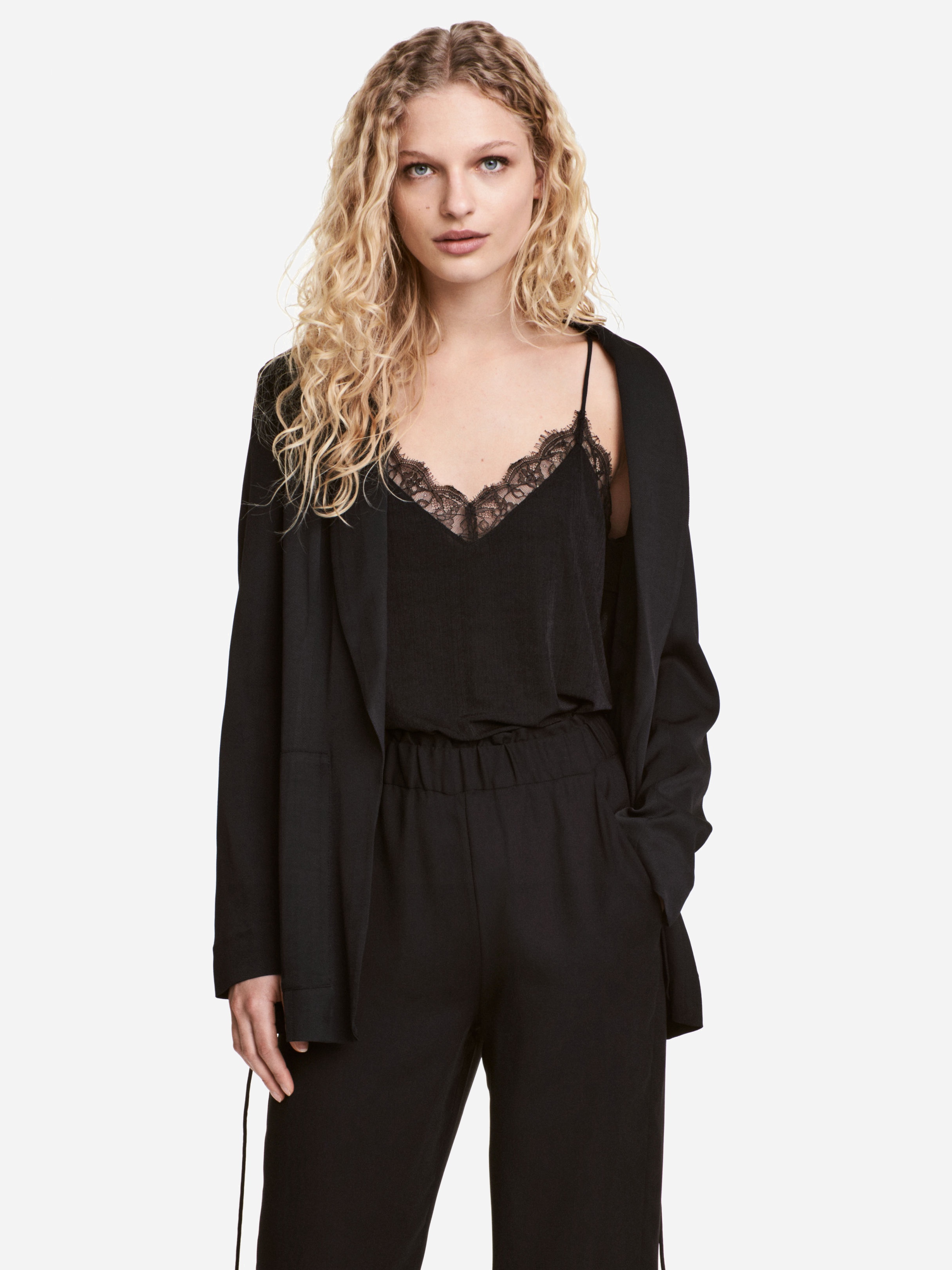 

Пиджак H&M 4882775-AAAD 36 Черный