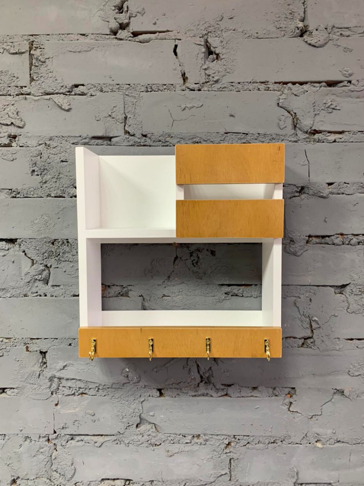 

Настенная ключница-полочка для ключей Pick Wood в скандинавском стиле (004S0528/111)