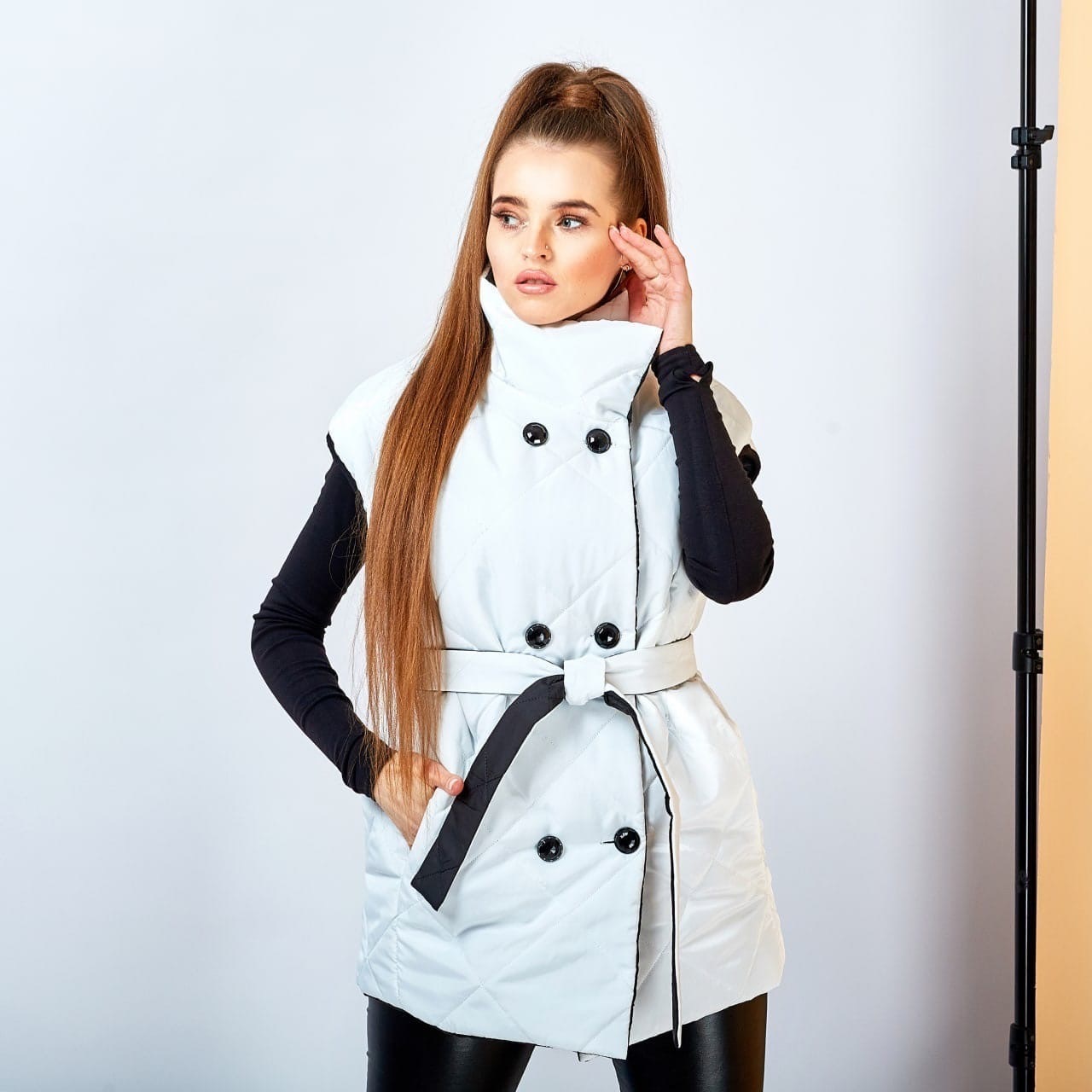 

Женская жилетка Modnicy 05462,1 48-54