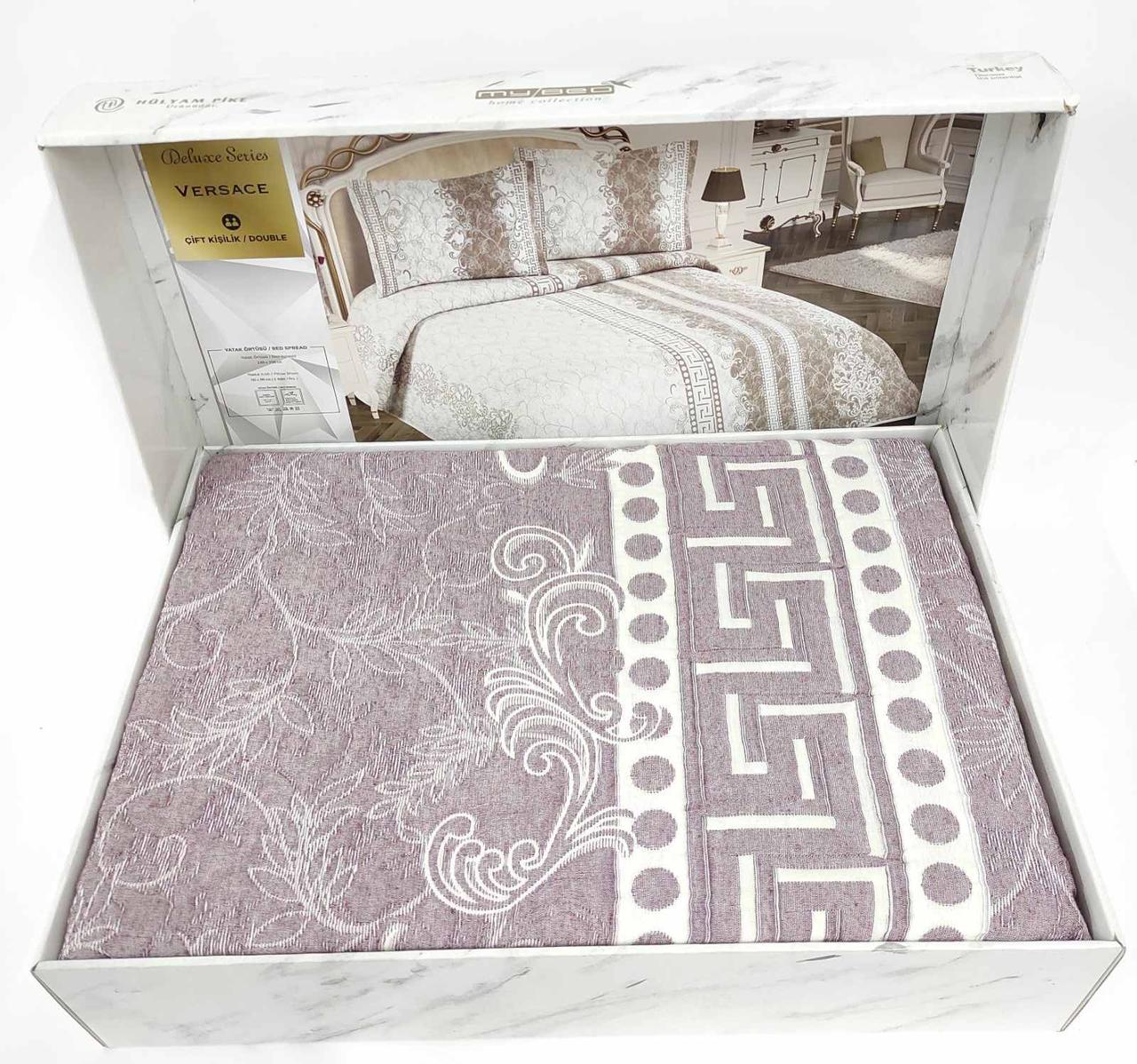 

Покрывало My Bed Жакард 240x260 с наволочками Versace Powder