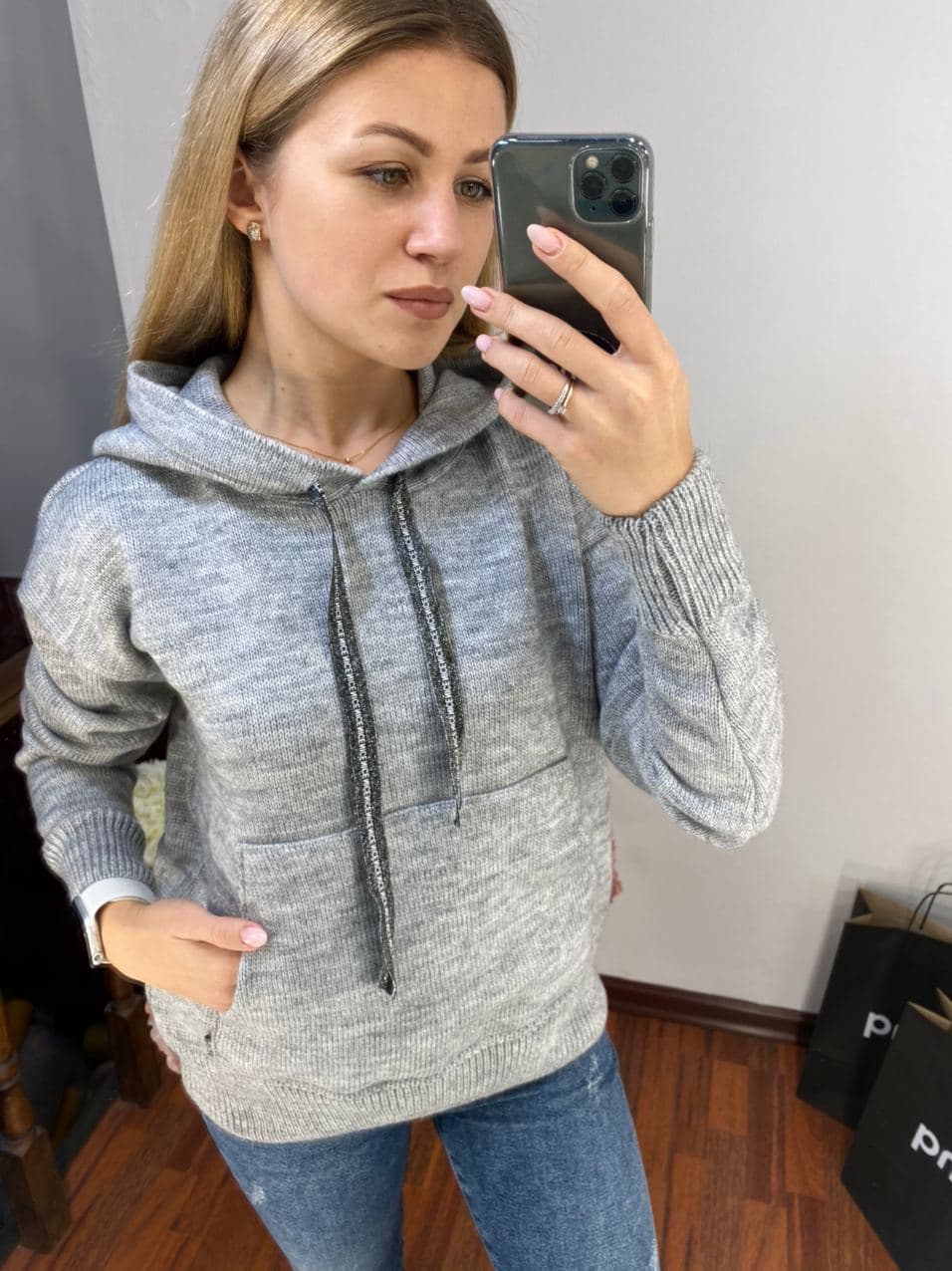 

Fashions • Женское худи Gloria Fashions 46 светло-серый (1004-нс)