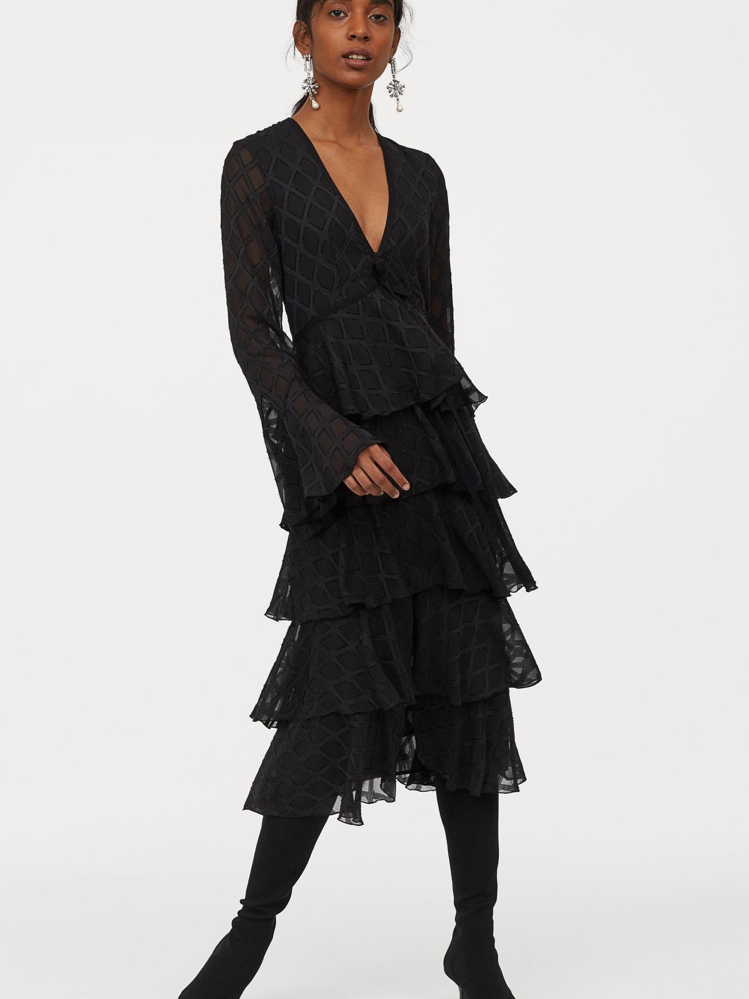 

Платье H&M 8077170-AAAD 44 Черное