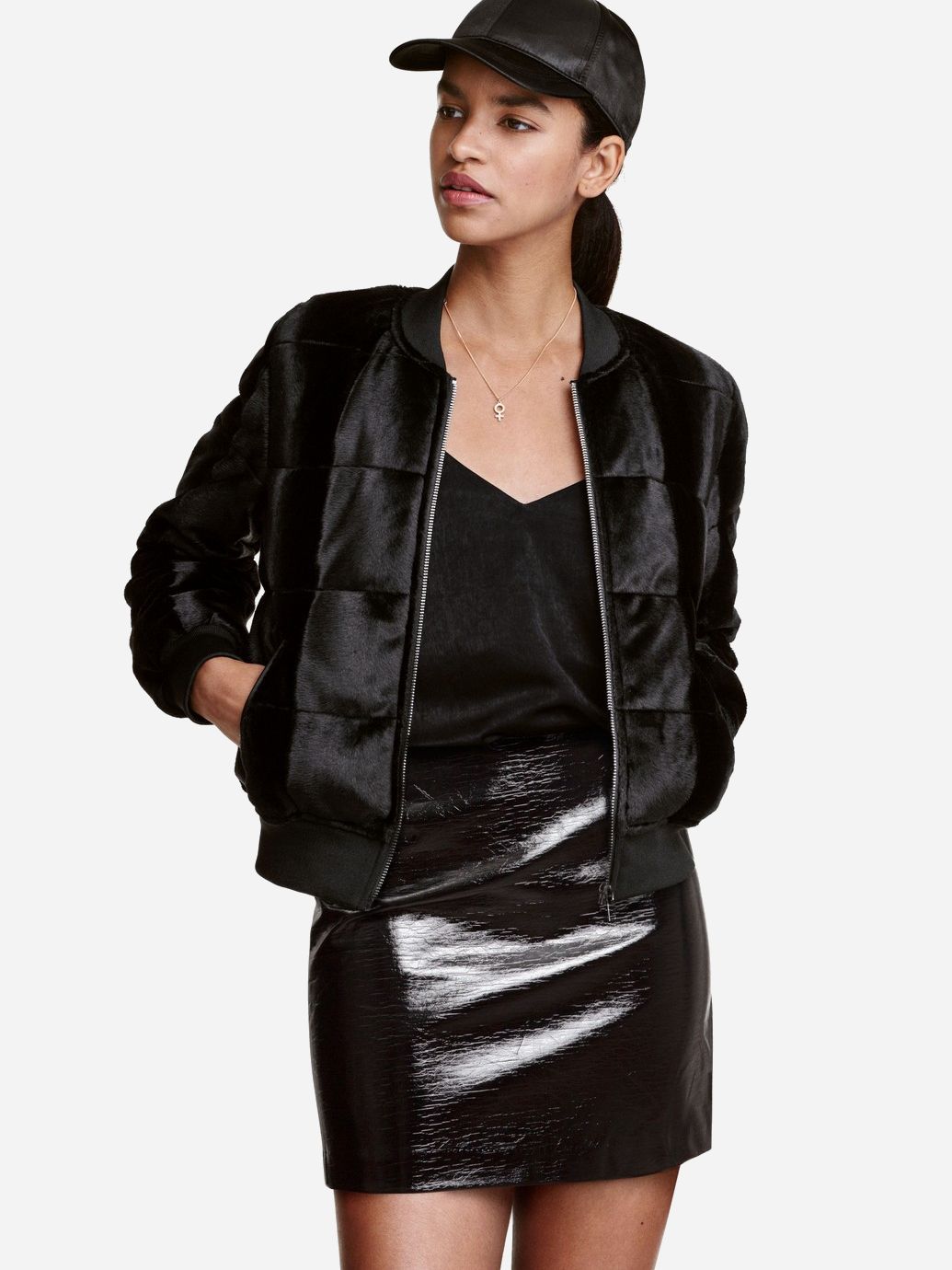 

Юбка H&M 0430757_блеск 42 Черная (KZ2000000977492_KAY2000000977492)