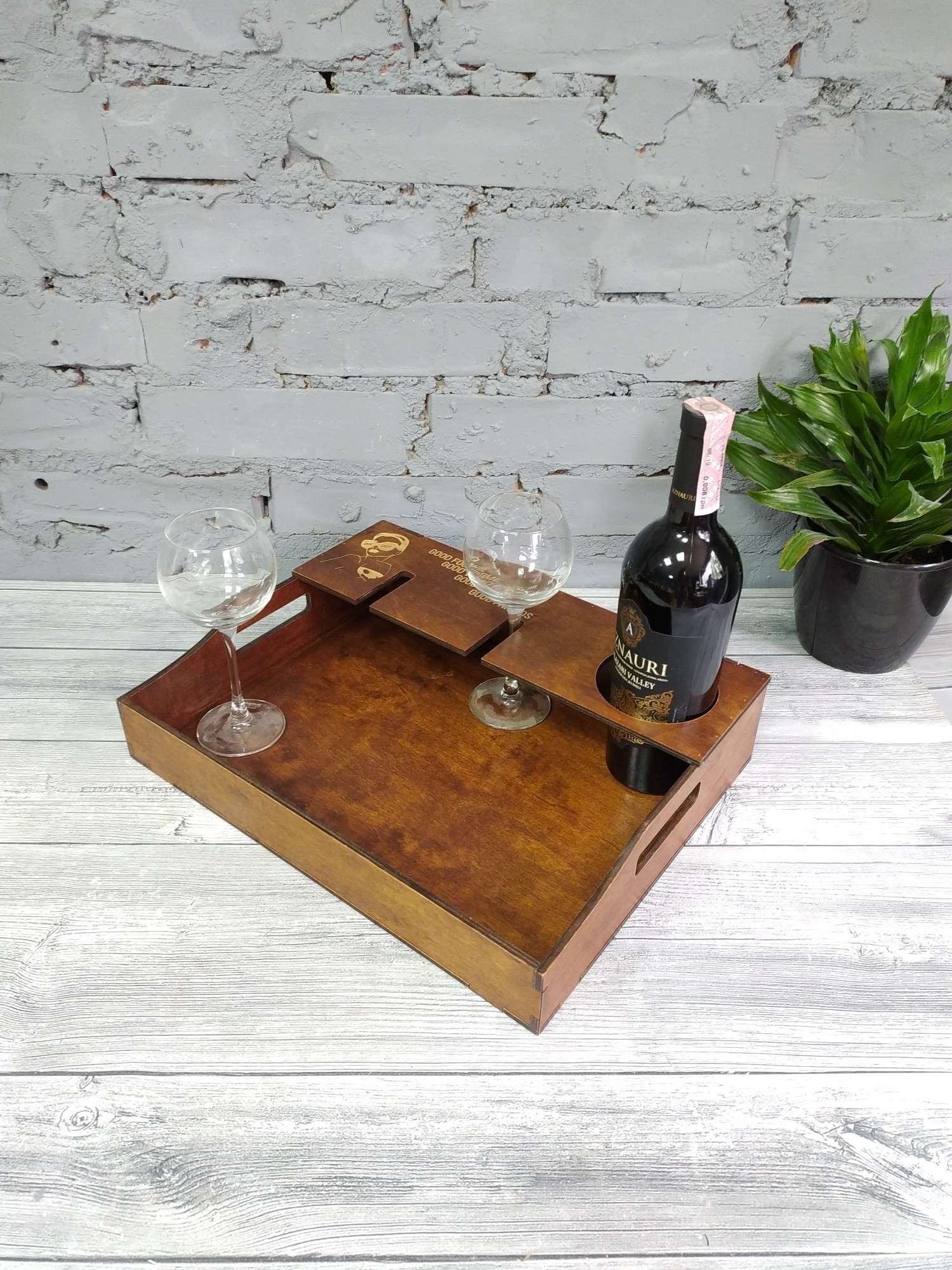 

Поднос для вина Pick Wood с гравировкой (014V10539/4)