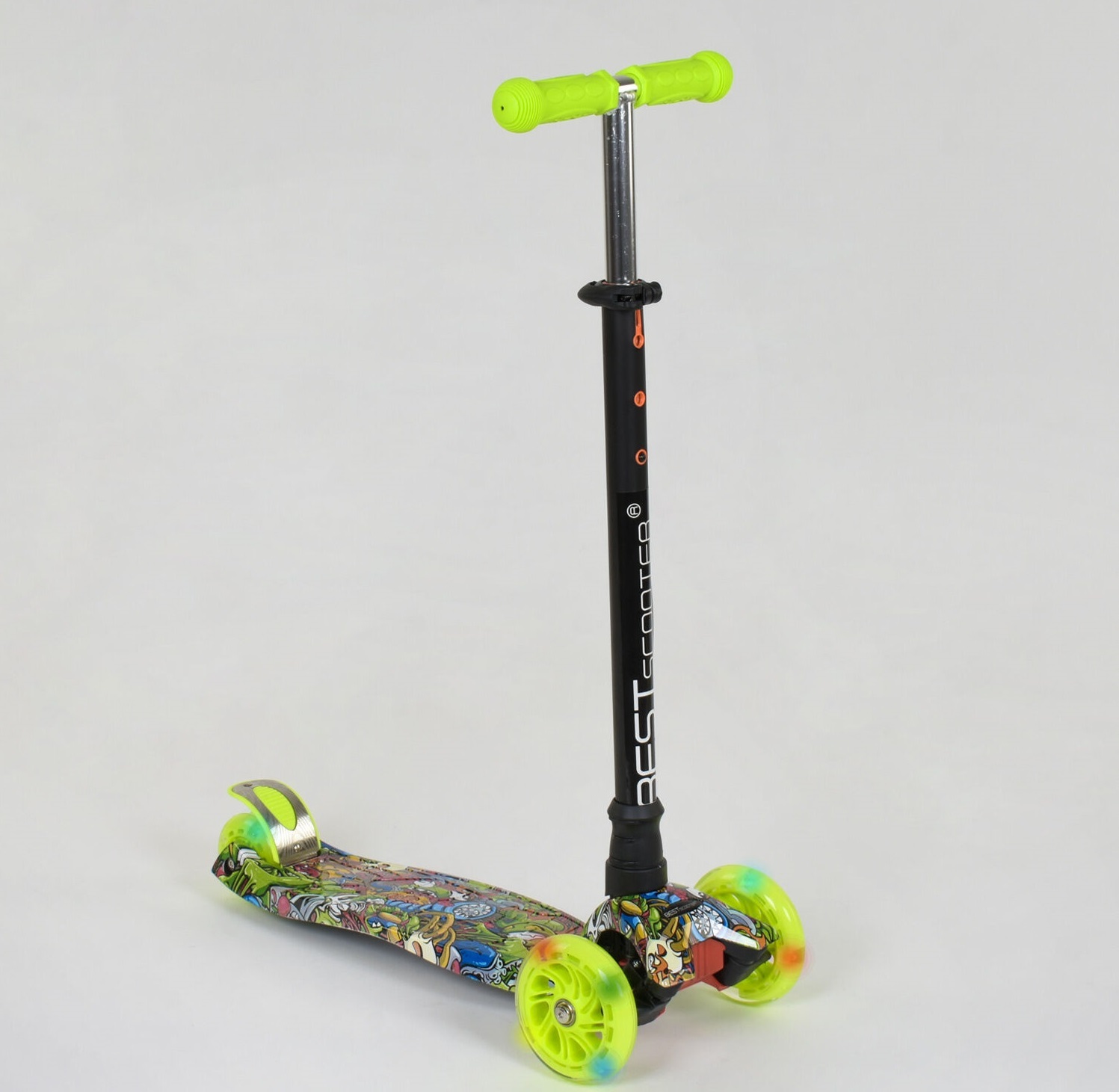 

Самокат Best Scooter MAXI Graffiti А 24647 /779-1391 Black/Lime Green (779-1391)