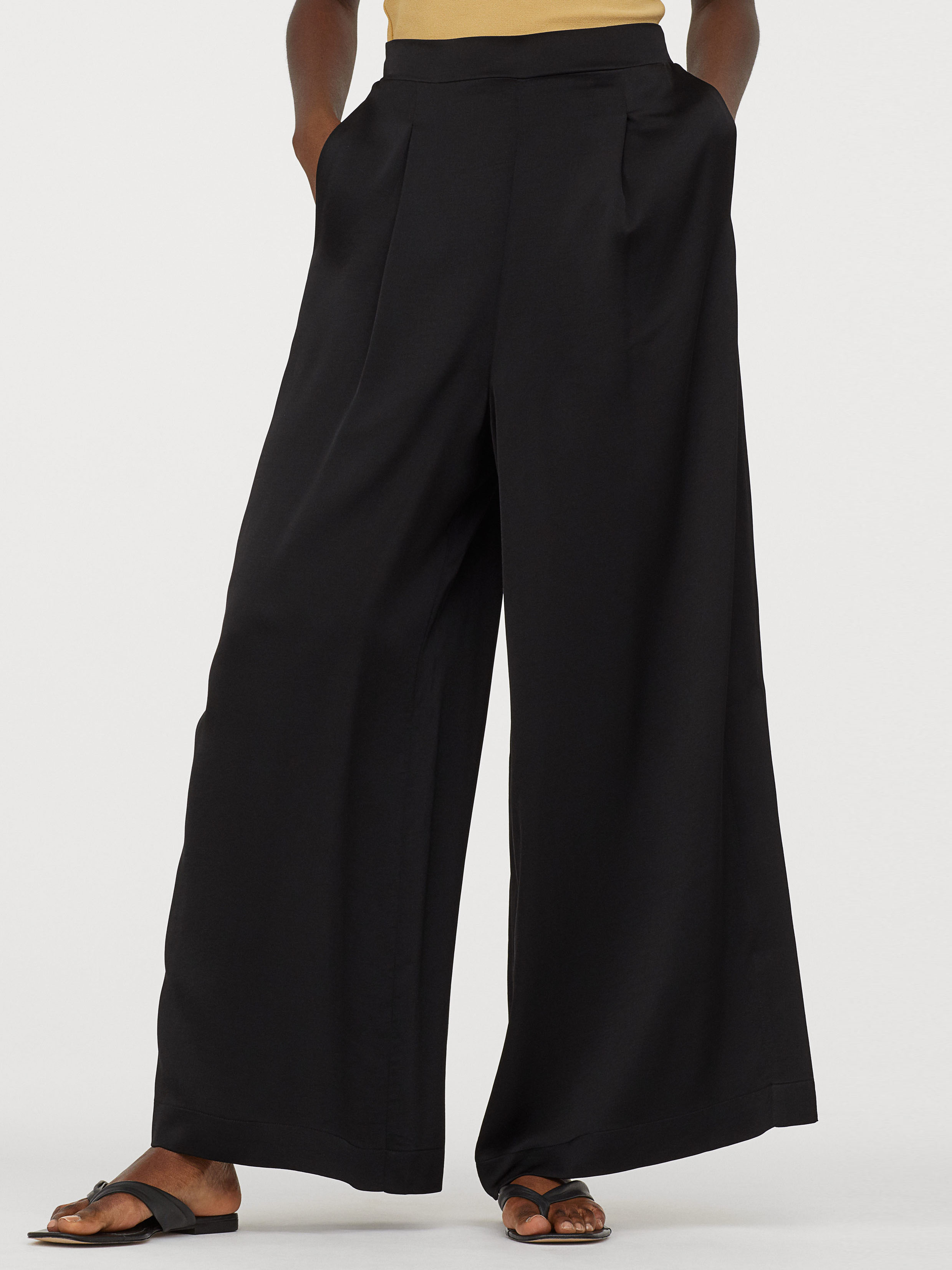 

Брюки H&M 0881361-1  Черные, Брюки H&M 0881361-1 40 Черные