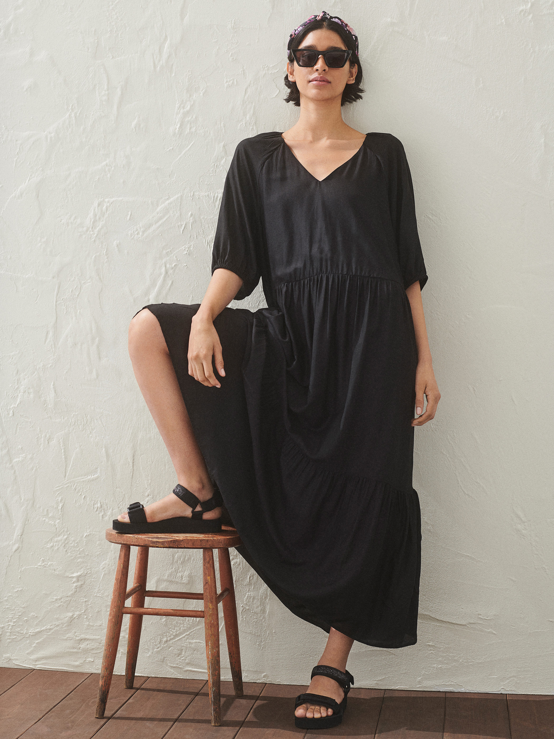

Платье H&M 0865520-1  Черное, Платье H&M 0865520-1 XS Черное