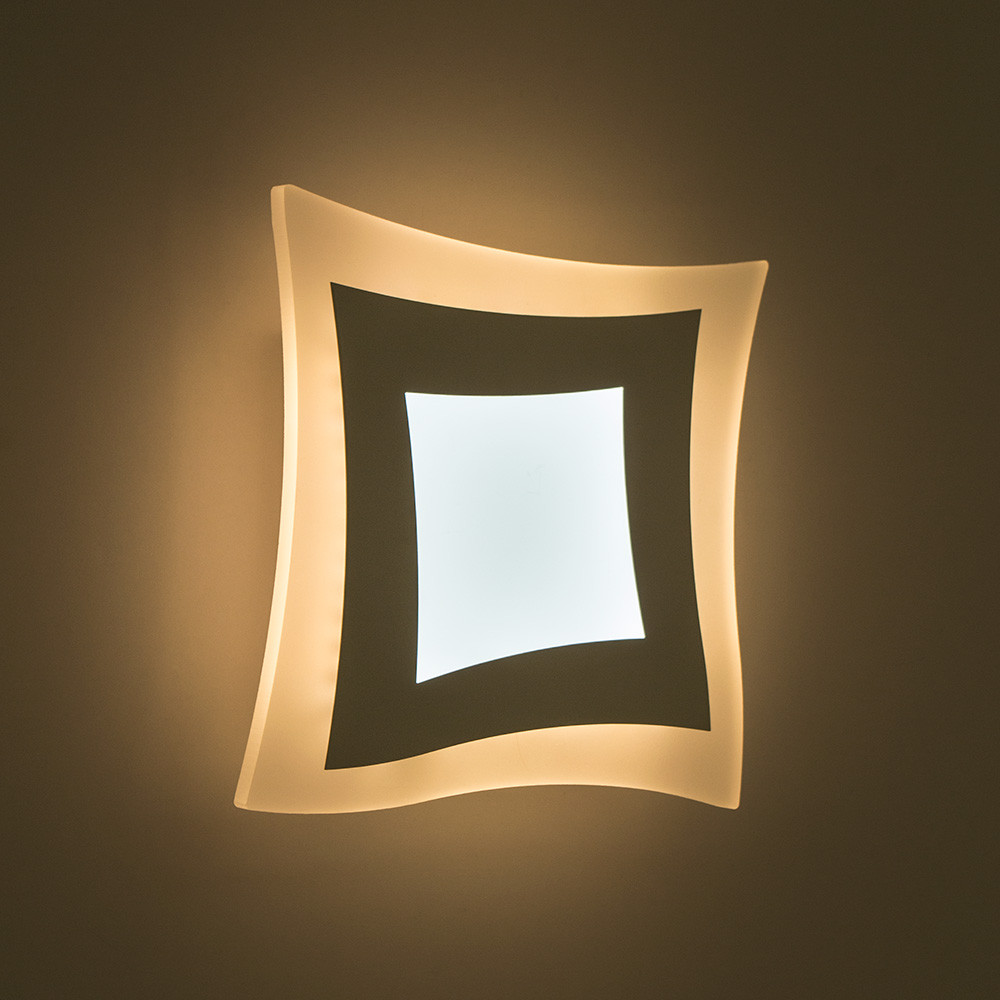 

Настенный светодиодный светильник, бра LUMINARIA GEOMETRIA QUARTO 18W Q210 WHITE 220V IP44