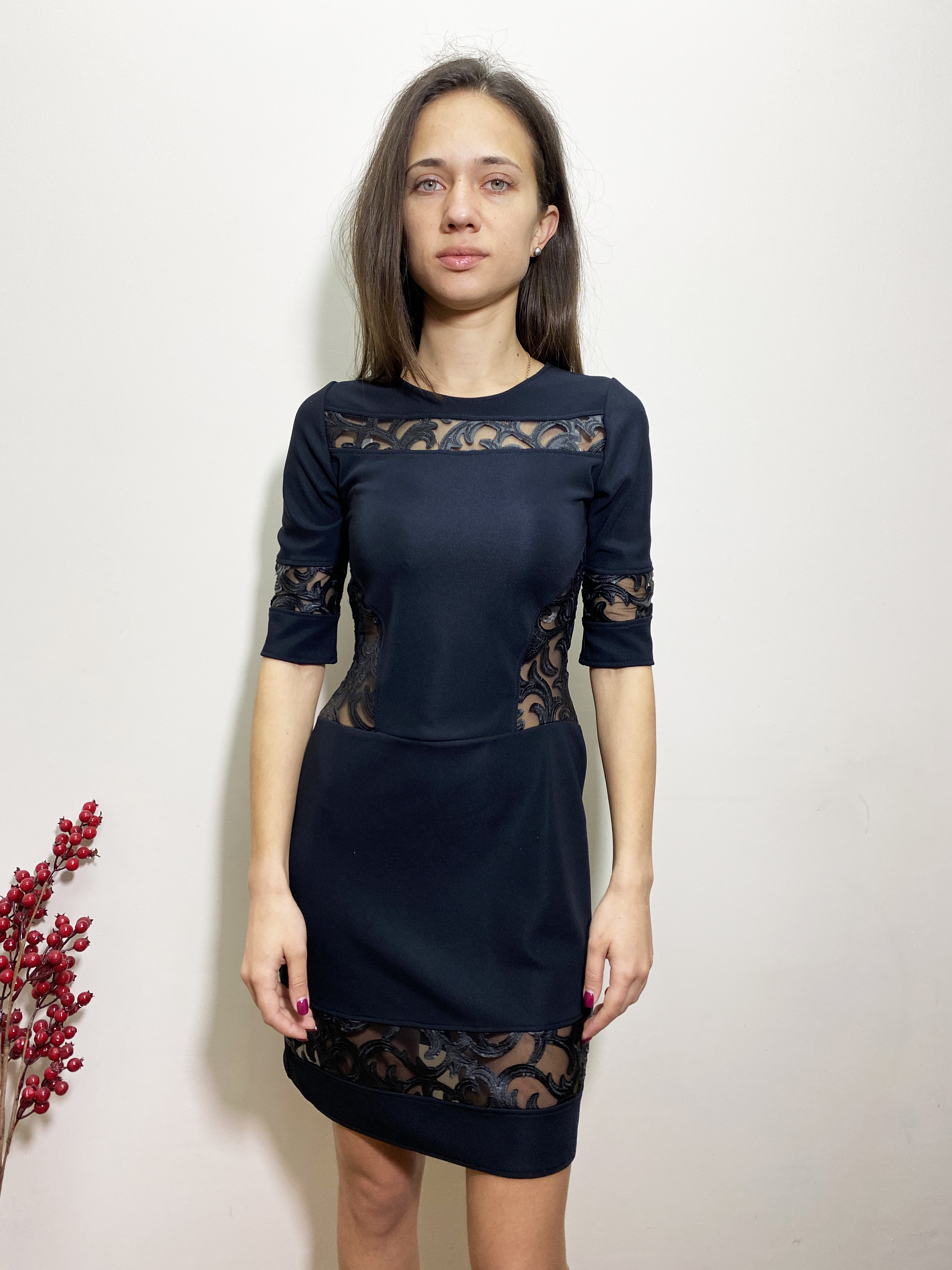 

Платье GoldenWomen Женское с Ажурной кожей L Черное Украина