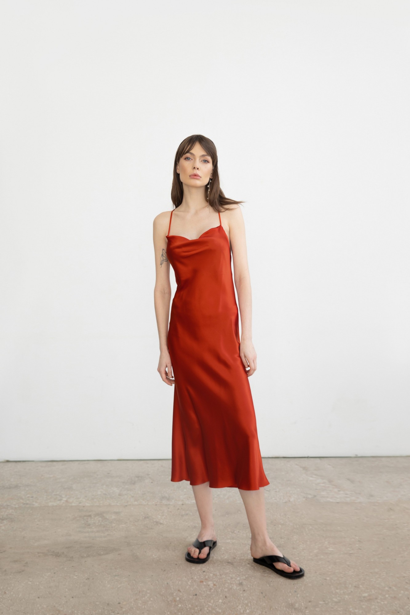 

ШЁЛКОВОЕ ПЛАТЬЕ Flatter Red Brick midi - L