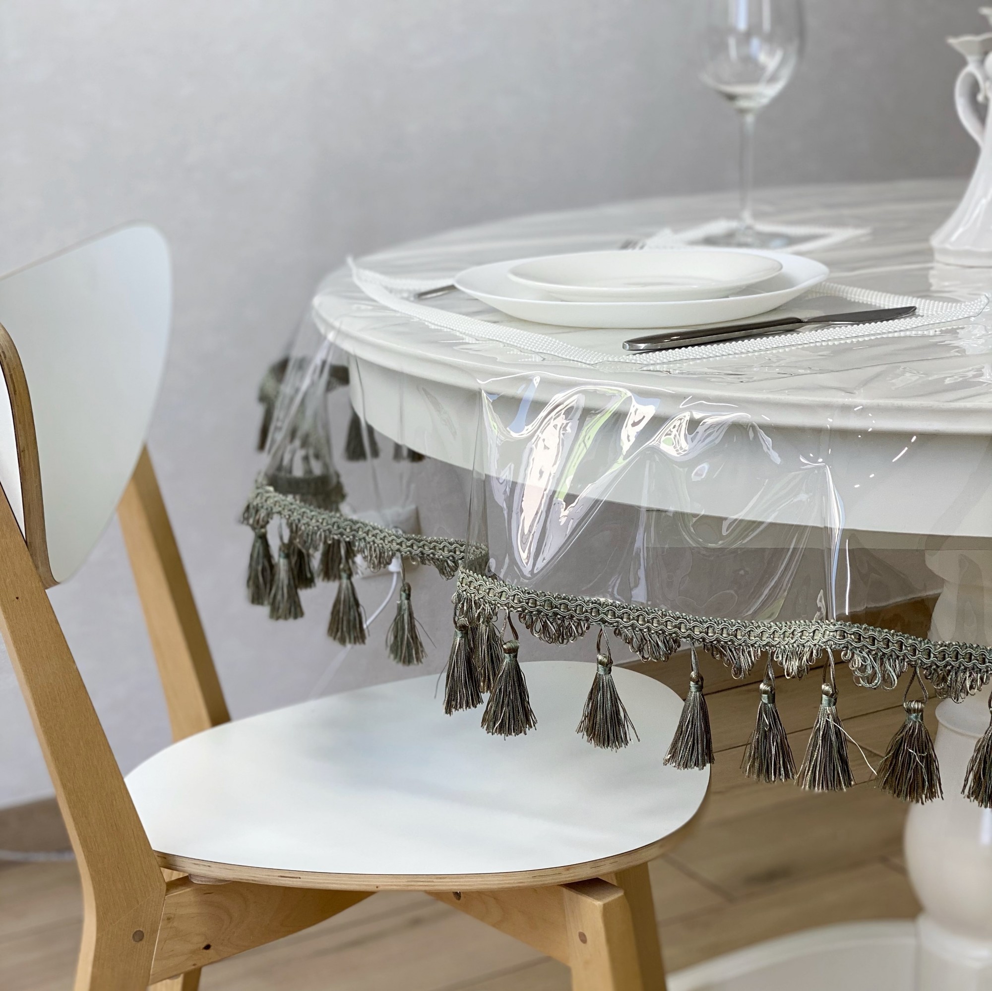 

Силиконовая Скатерть с оливковой бахромой 230х140 см