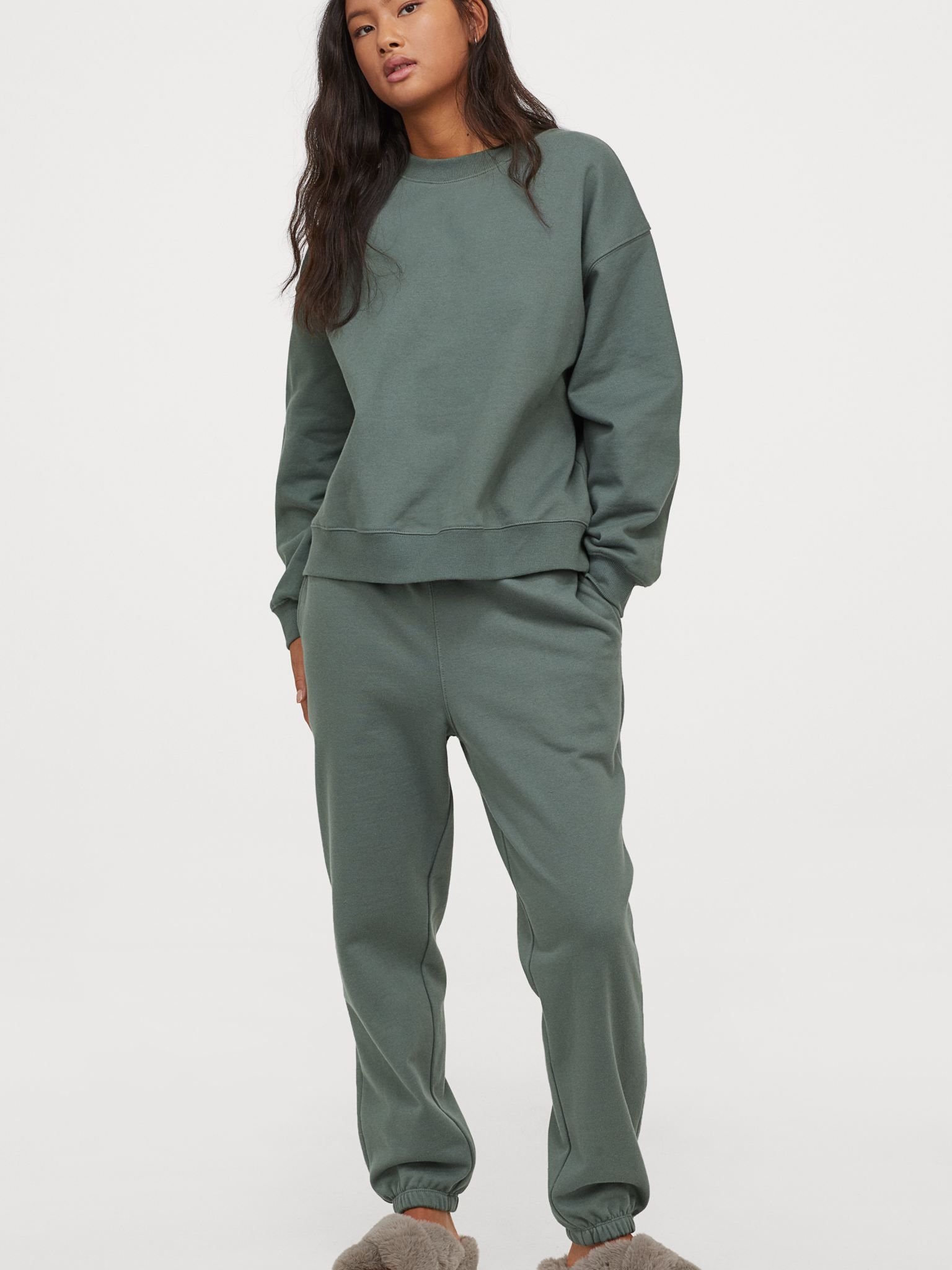 

Спортивные штаны H&M 9099242dm XL Хаки