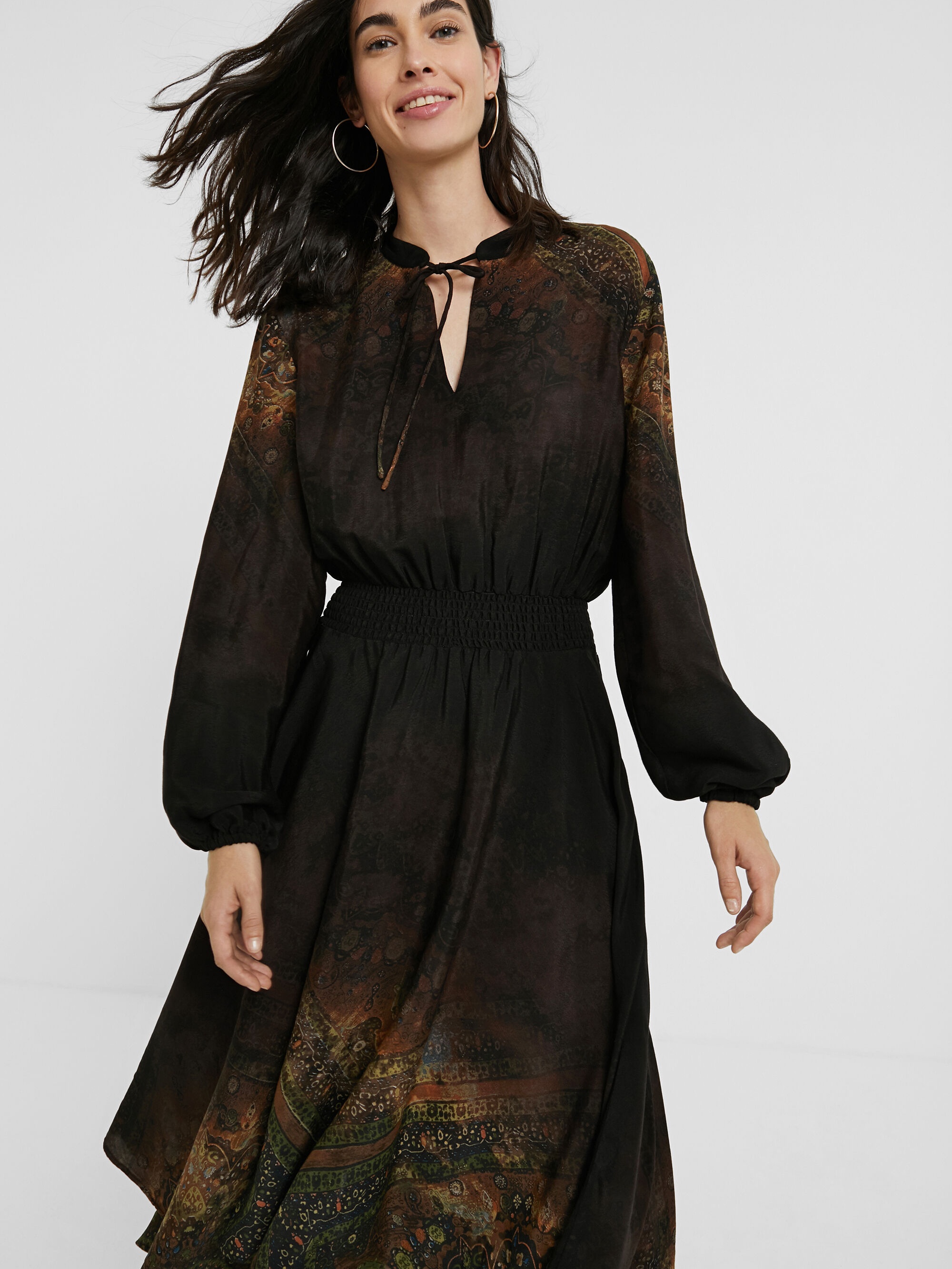 

Платье Desigual 20WWVW22-2000 L