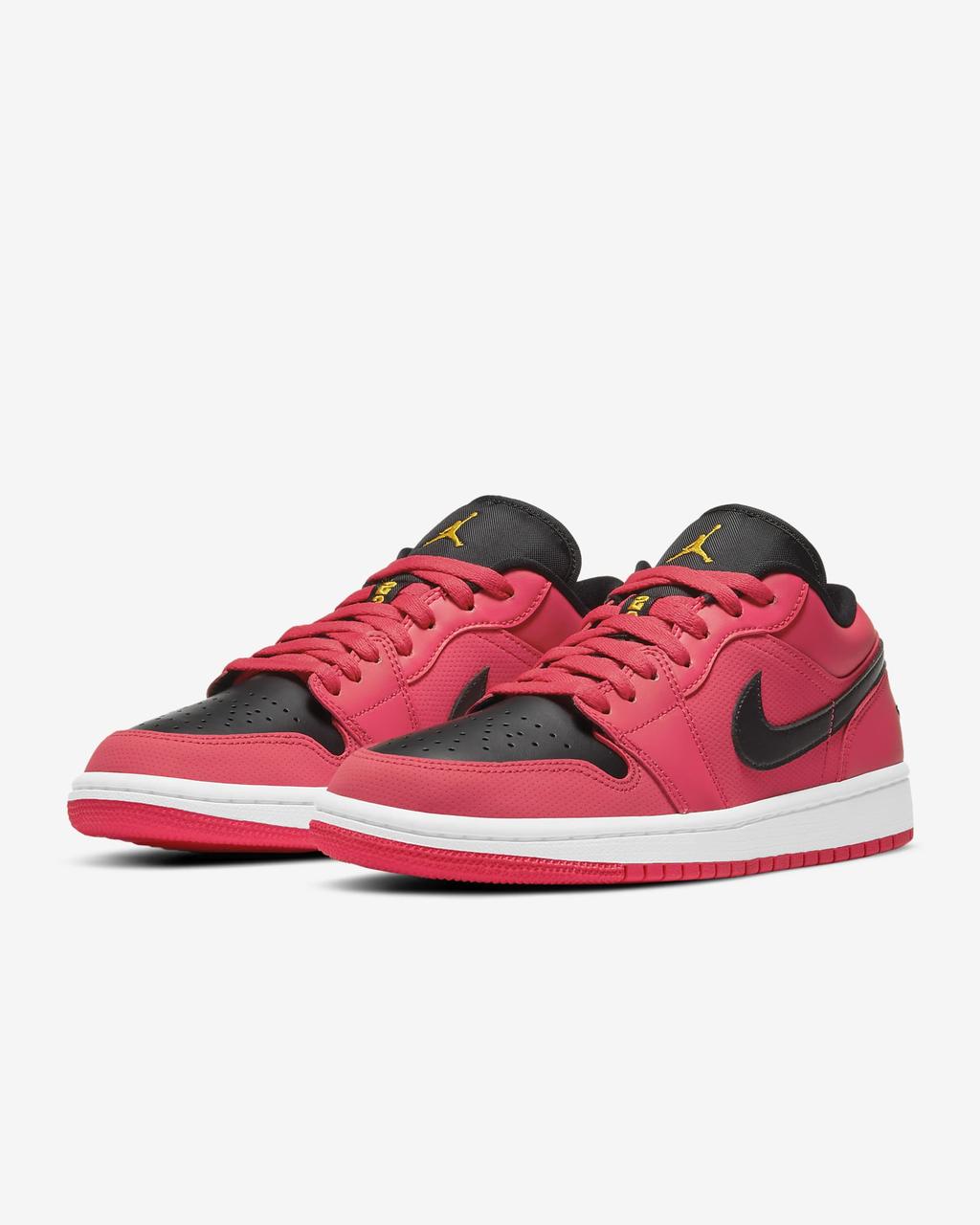

Кроссовки женские Air Jordan 1 Low DC0774-600 36