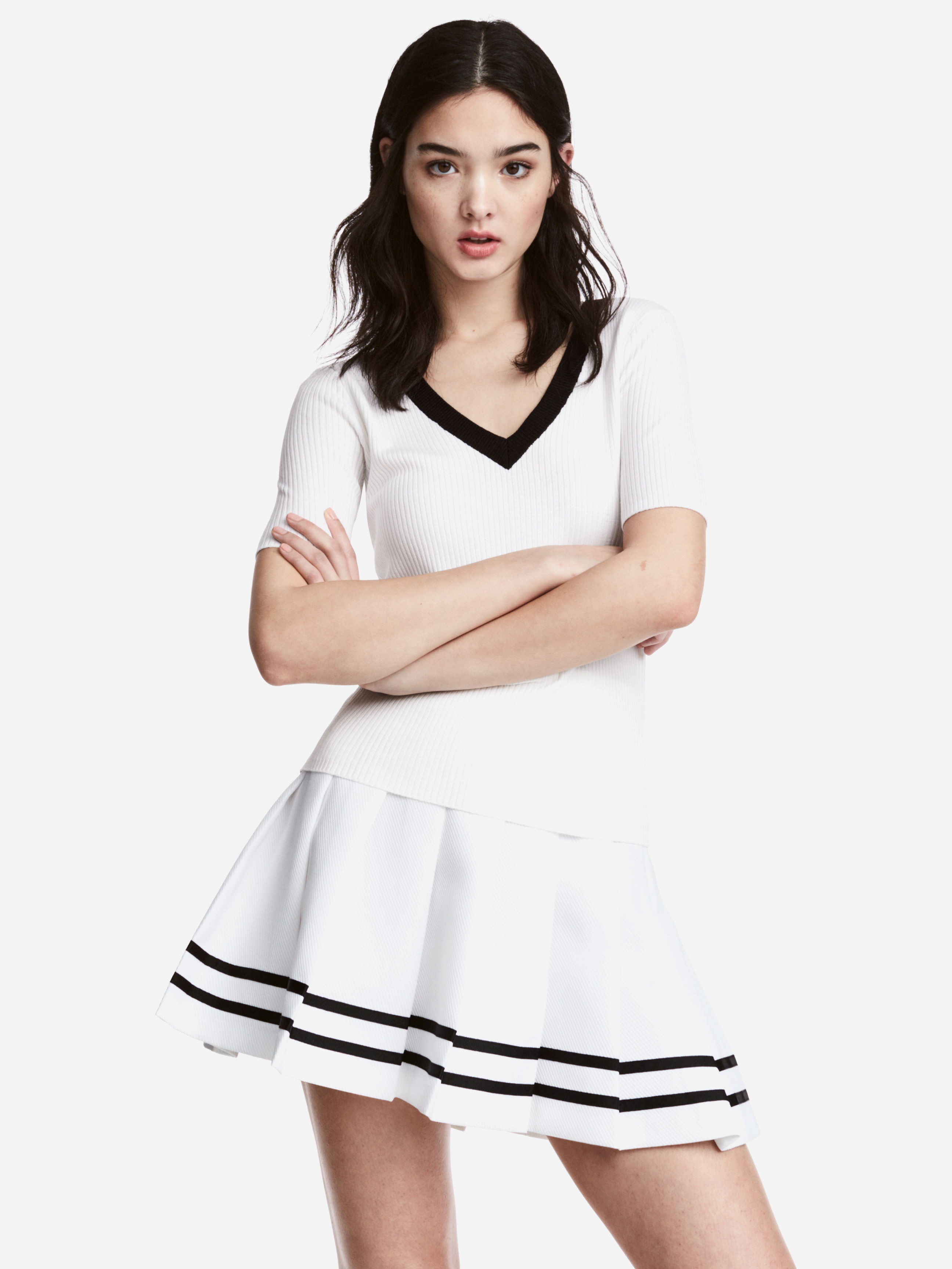 

Футболка H&M 4485655-ABBE S Белая с черным