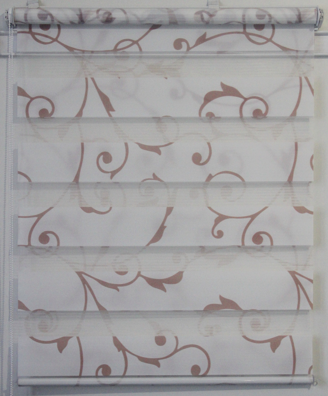 

Рулонная штора Miranda День-ночь Вензель BDM-1403 77,5*130 см Бело-коричневый