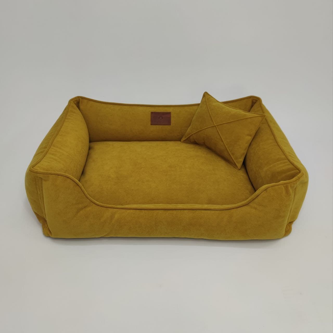 

Лежак для собак Mamo pets Comfortable Divotex Omega Велюр L (90x60x22) Honey