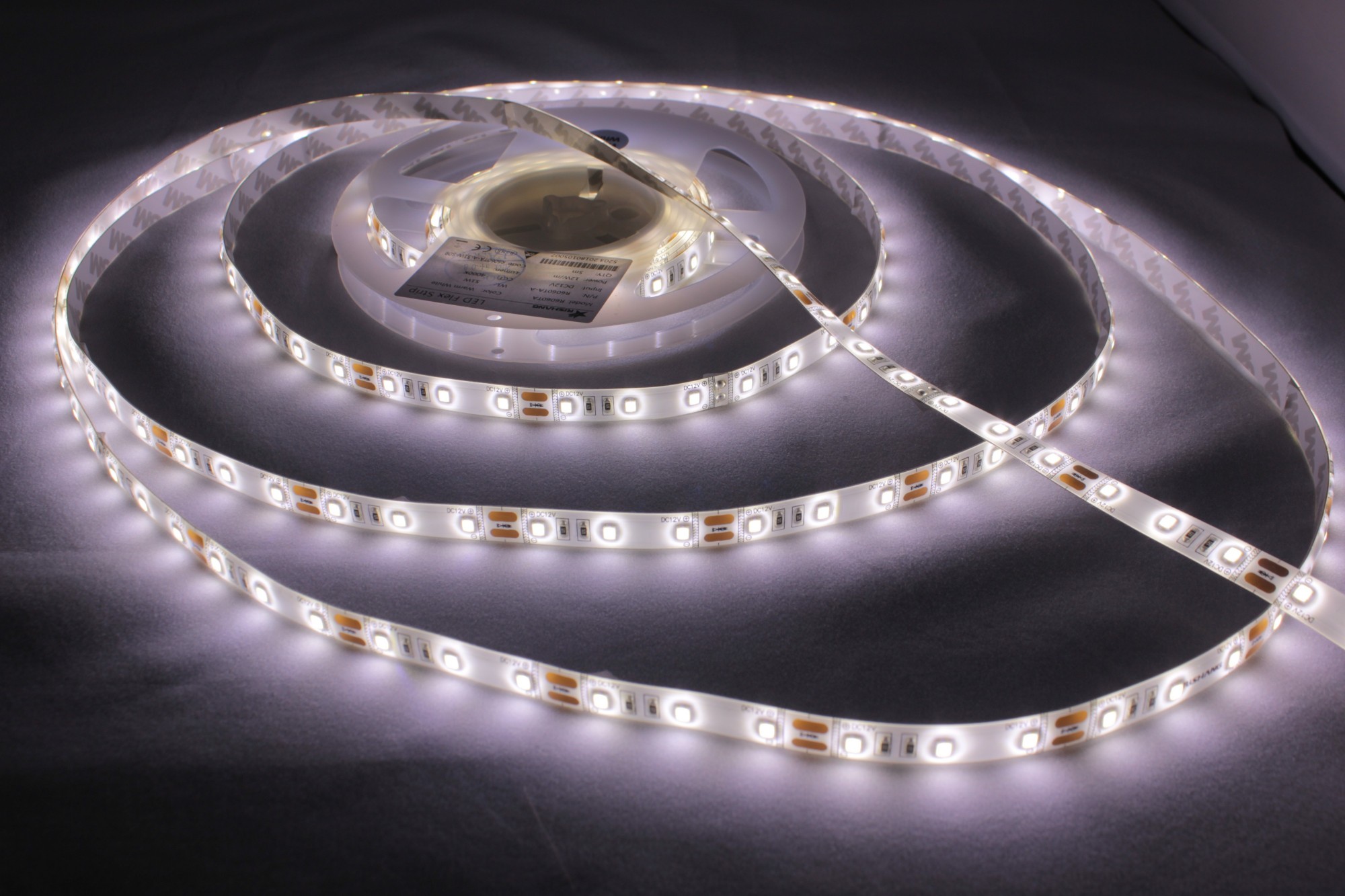 

Светодиодная лента LED RISHANG 4000К 60шт/м 12V 12w/m IP65 5м R6060TA-A4