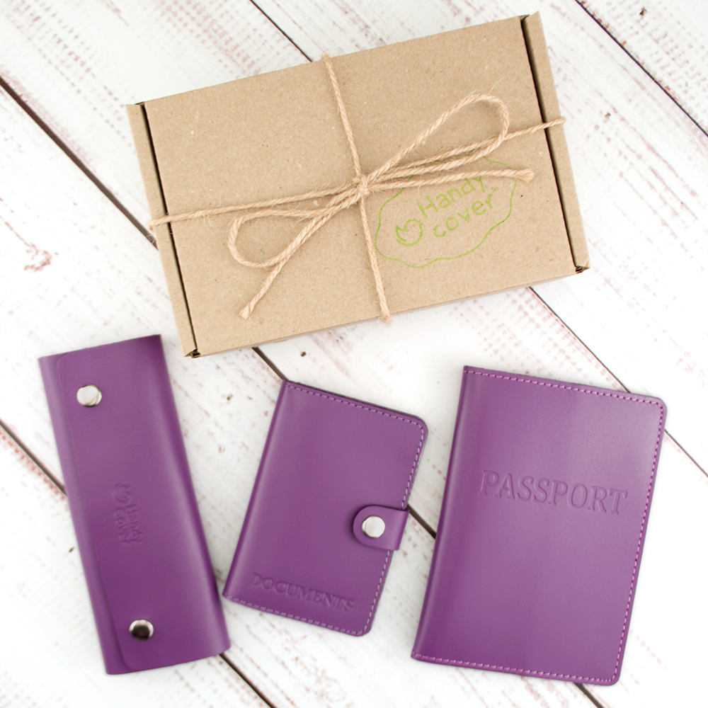 

Женский подарочный набор Handycover №49 фуксия (обложка на паспорт, права, ключница)