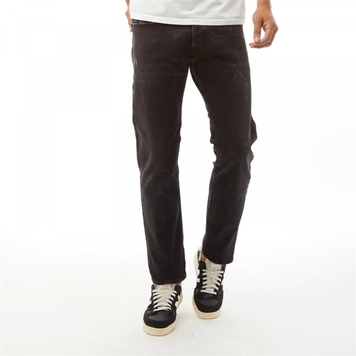 

Джинсы Diesel Iakop R670C Regular Slim Tapered Fit Black Blue, 29W 32L