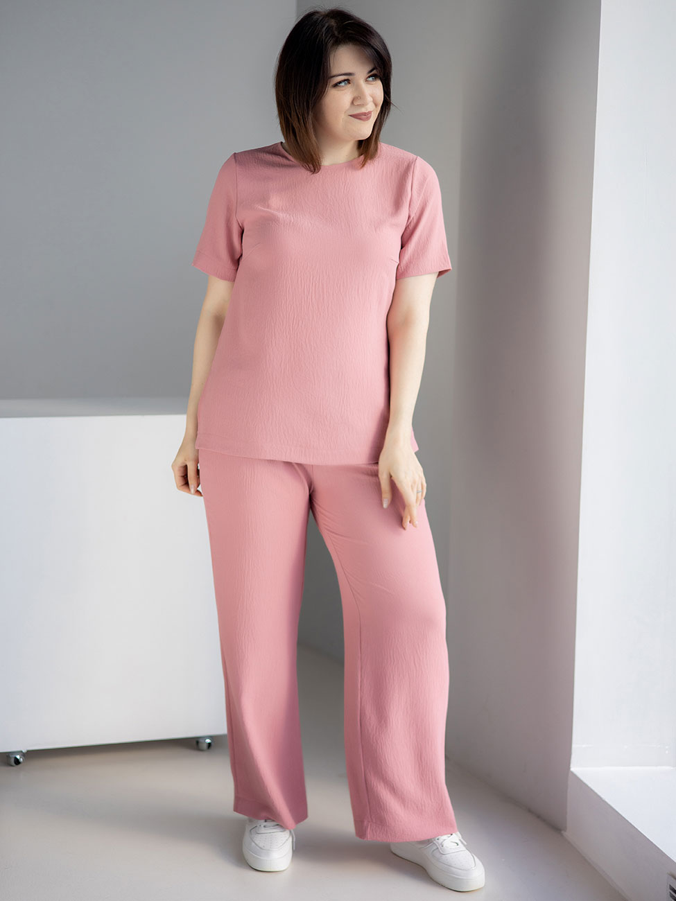 

Стильный брючный костюм size+ Темная пудра 2 XL Vikamoda 3237