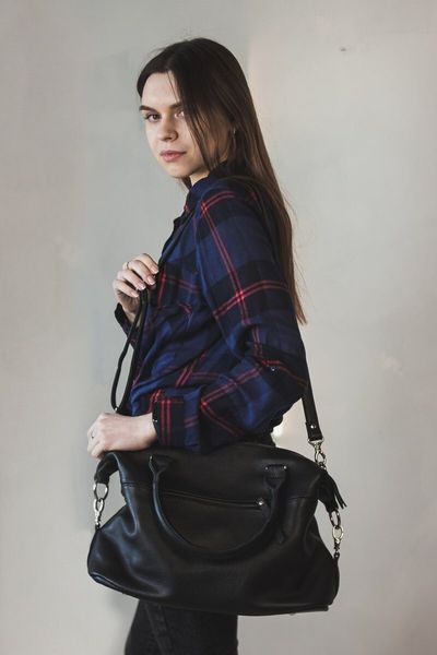 

Женская кожаная сумка Камелия М240 black