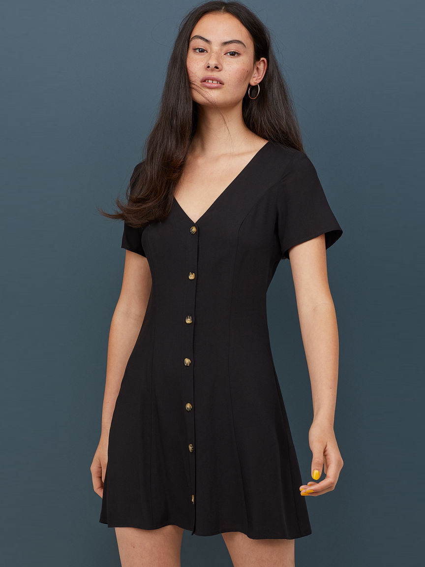 

Платье H&M 060807500 40 Черное