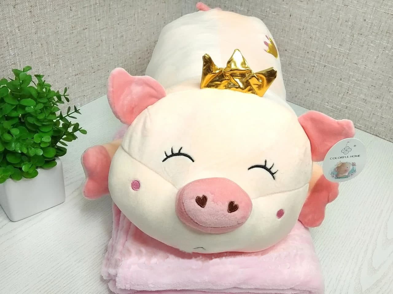 

Плед Игрушка, подушка, 3 в 1 Хрюшка с короной розовая LM , милая мягкая игрушка свинка с короной и с пледом внутри ,поросенок