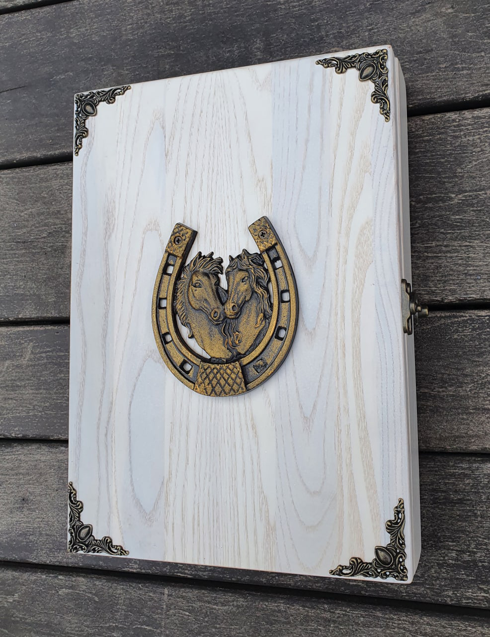 

Ключница Вито Ясень Woodworkers