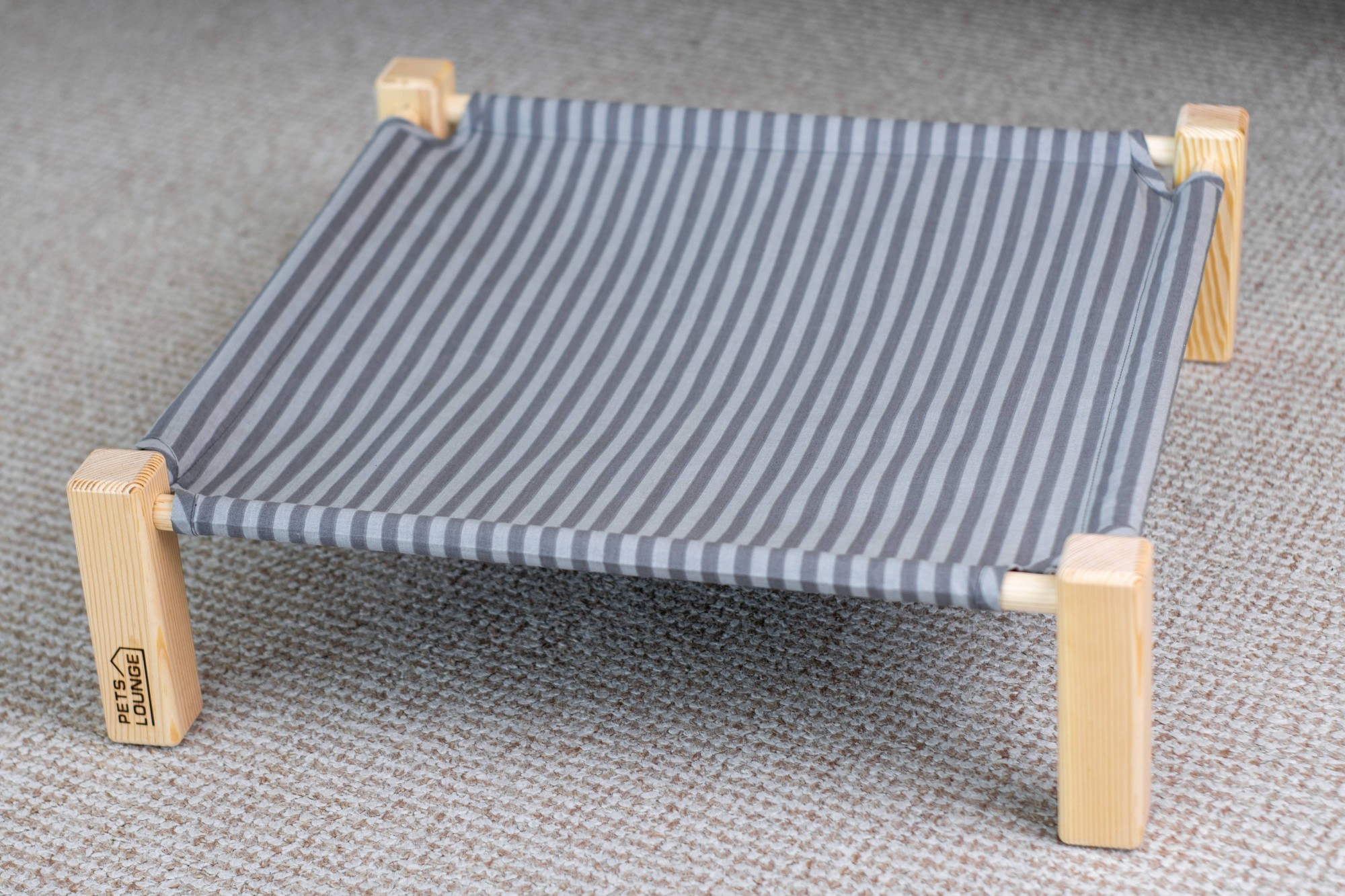 

Лежак для котов и собак Pets Lounge Hammock Square, серый