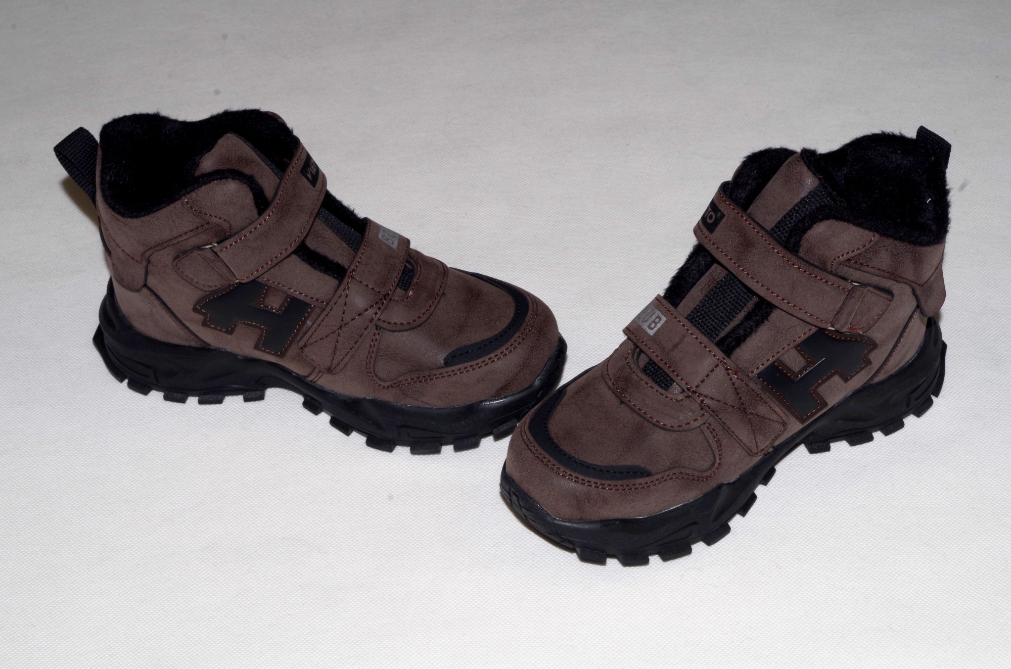 

Черевики Filet 410 31 19,6 cм Коричневі