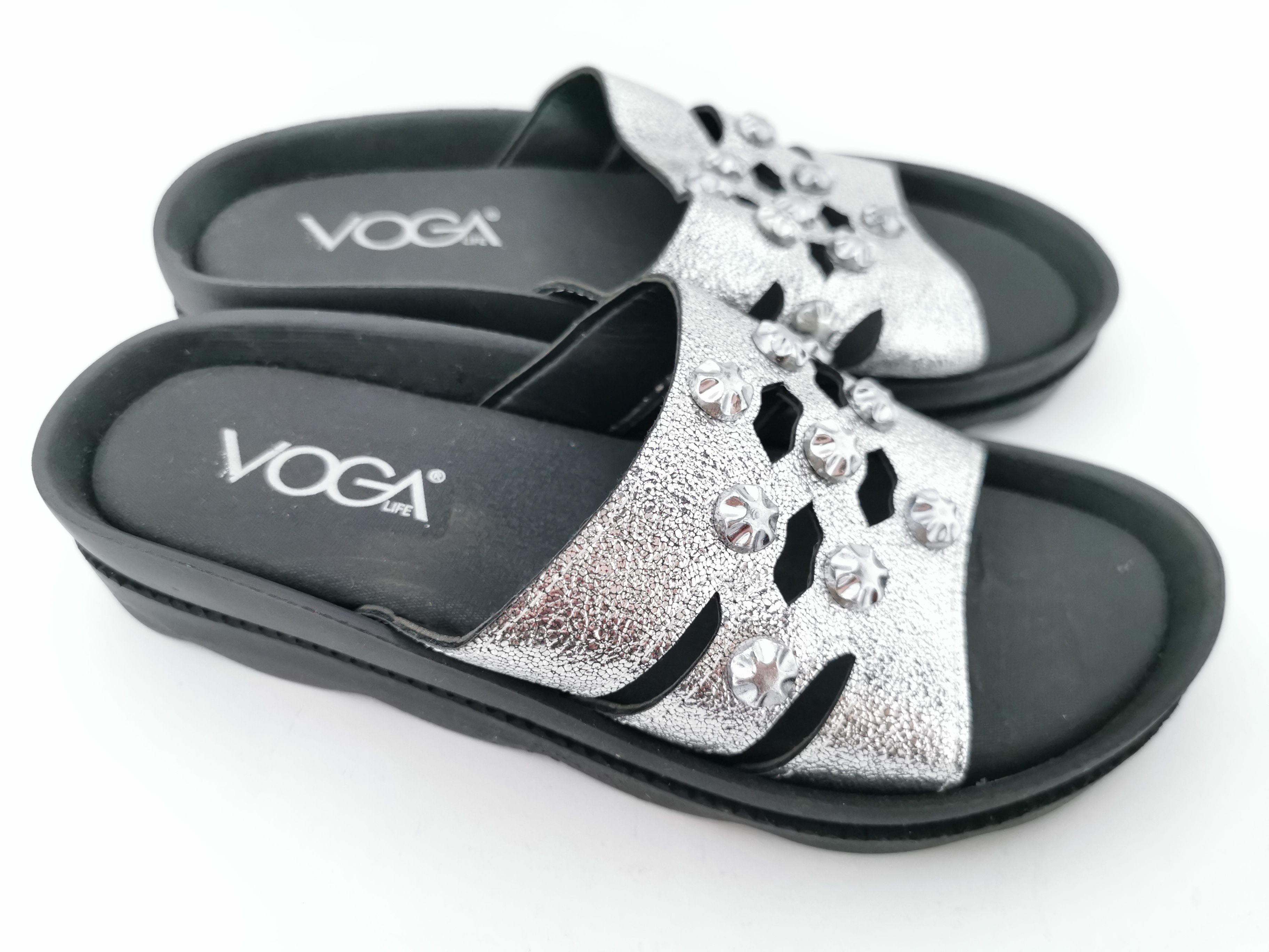 

Шлепанцы VOGA W7777-3 36 22.5 см серебристые