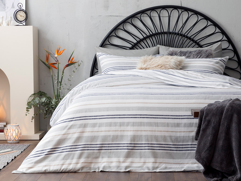 

Набор постельного белья English Home Modern Stripe 160х220 см 10029743001