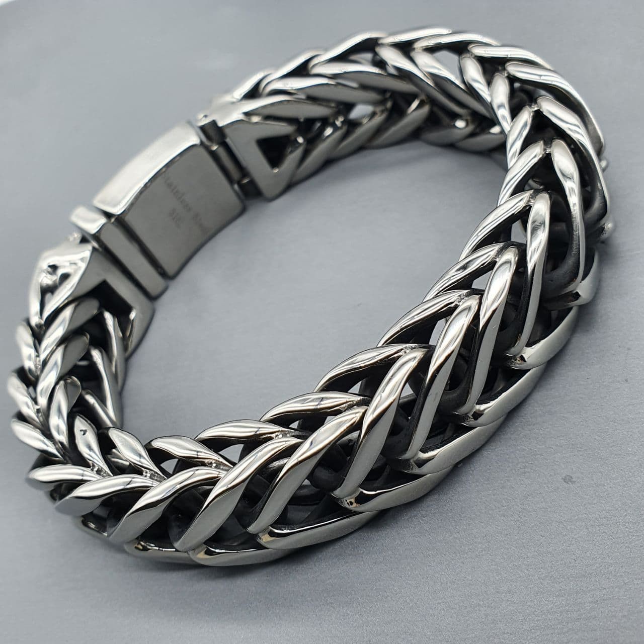 

Браслет мужской Steel Evolution "Kurud" из медицинской стали 4049