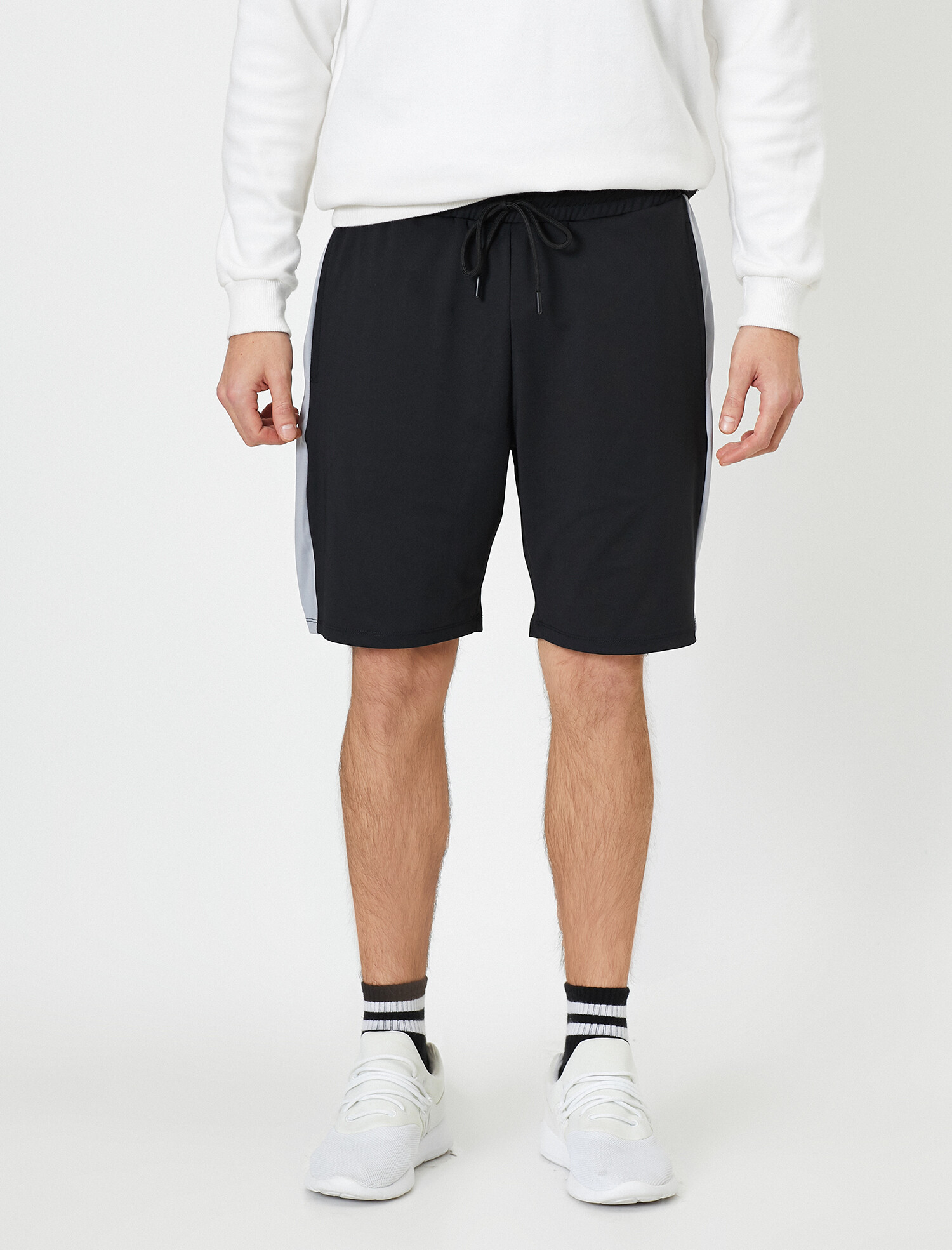 

Шорты Koton 0YAM01193NK-999 L Black
