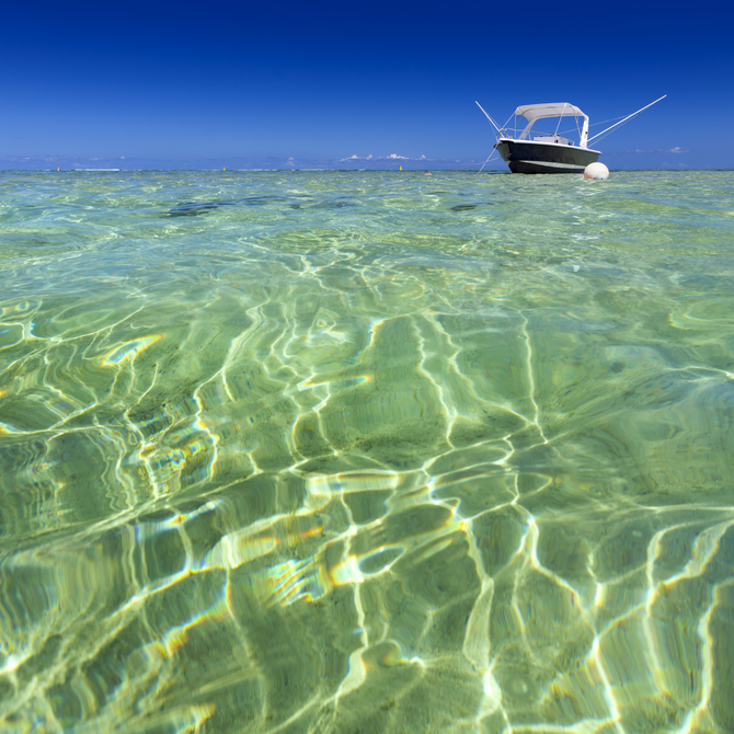 

Фотообои Море 'Катер в море' (1707) , Мелкий песок