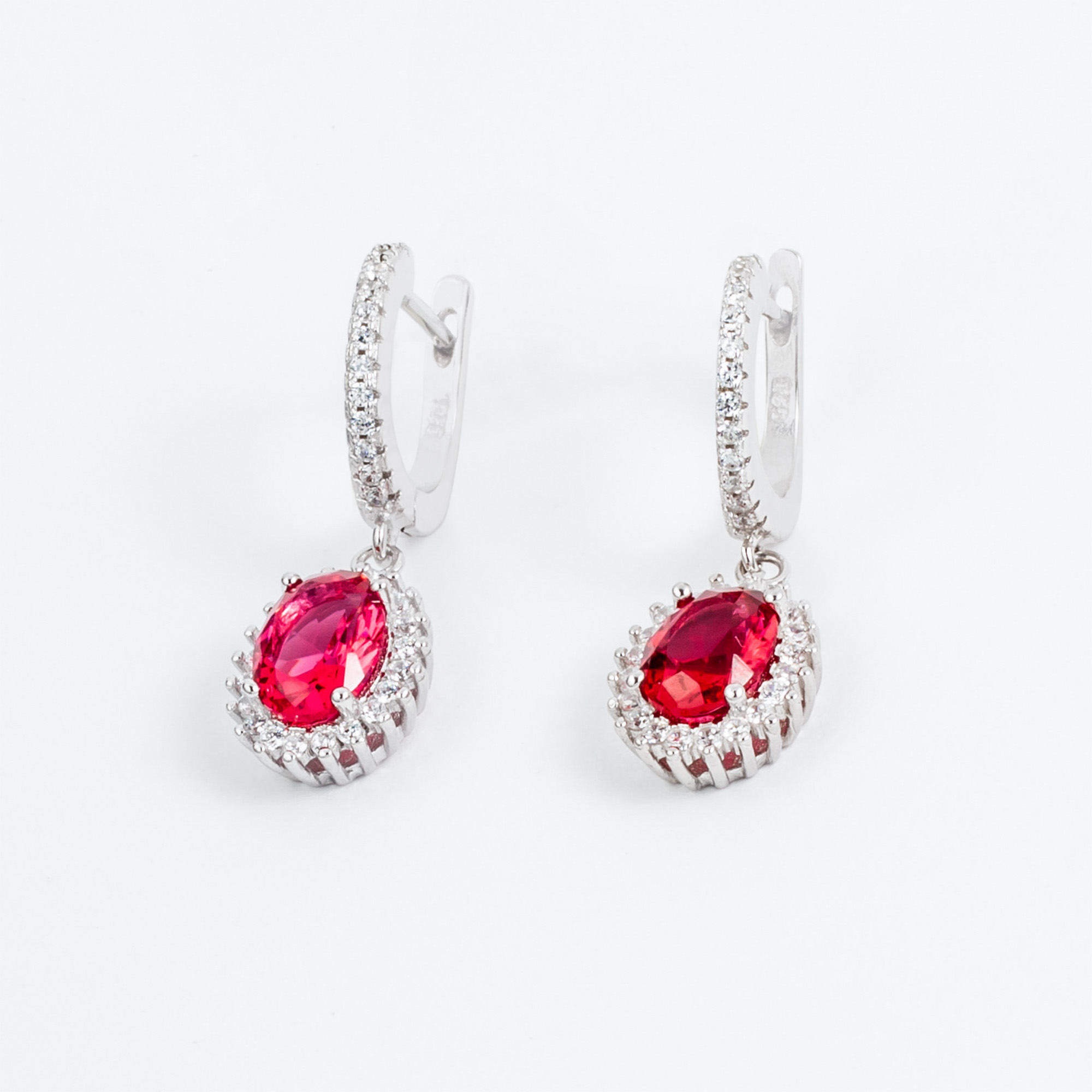 

Сережки TOP Silver 4,12 г 9520167к