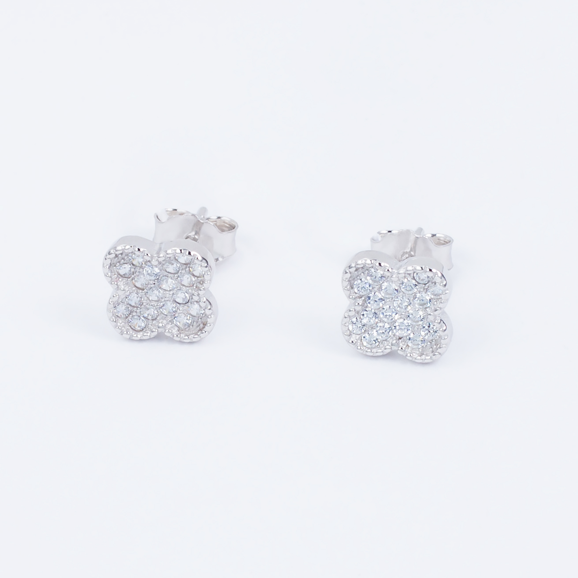 

Сережки TOP Silver 1,62 г 520357б