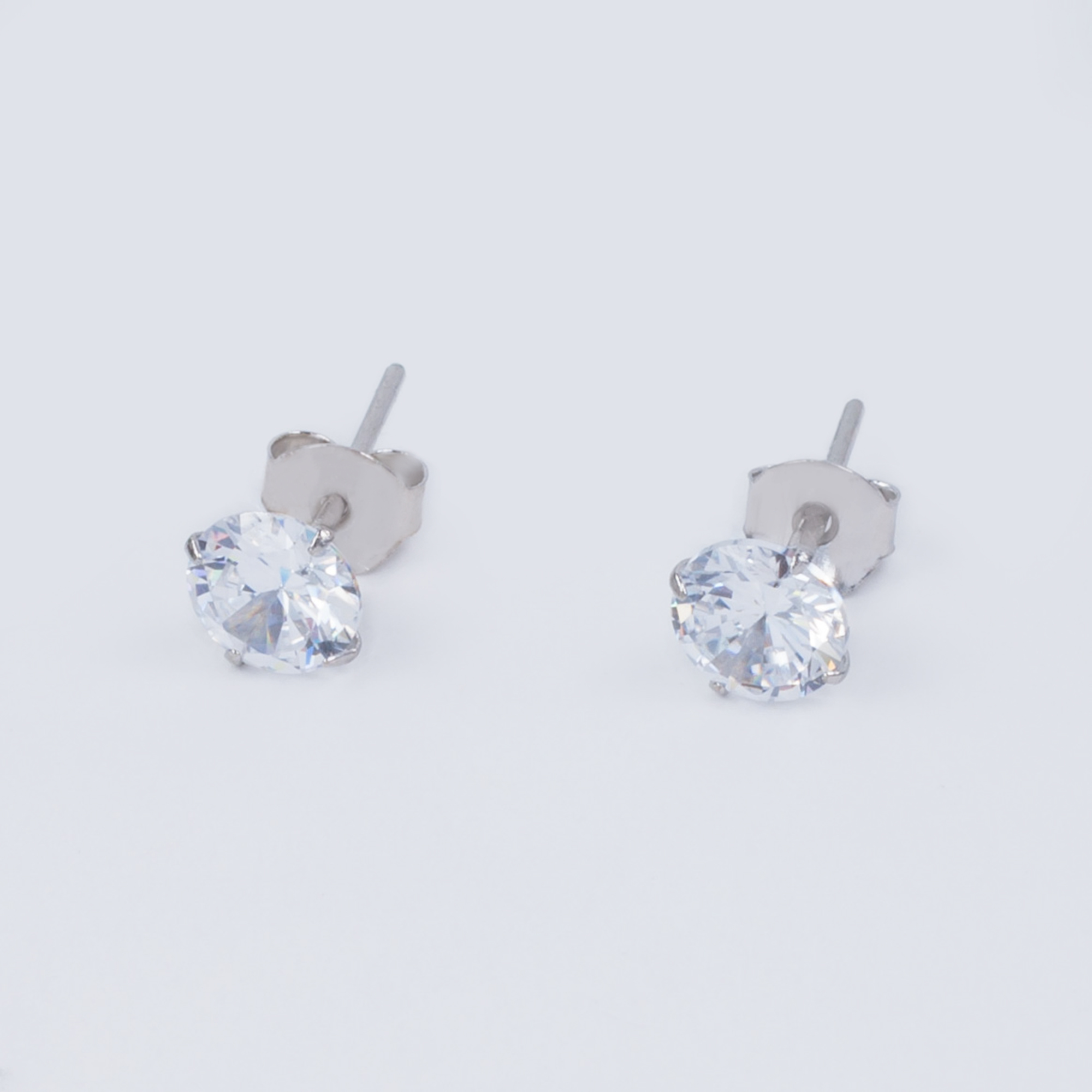 

Сережки TOP Silver 0,95 г 520207б